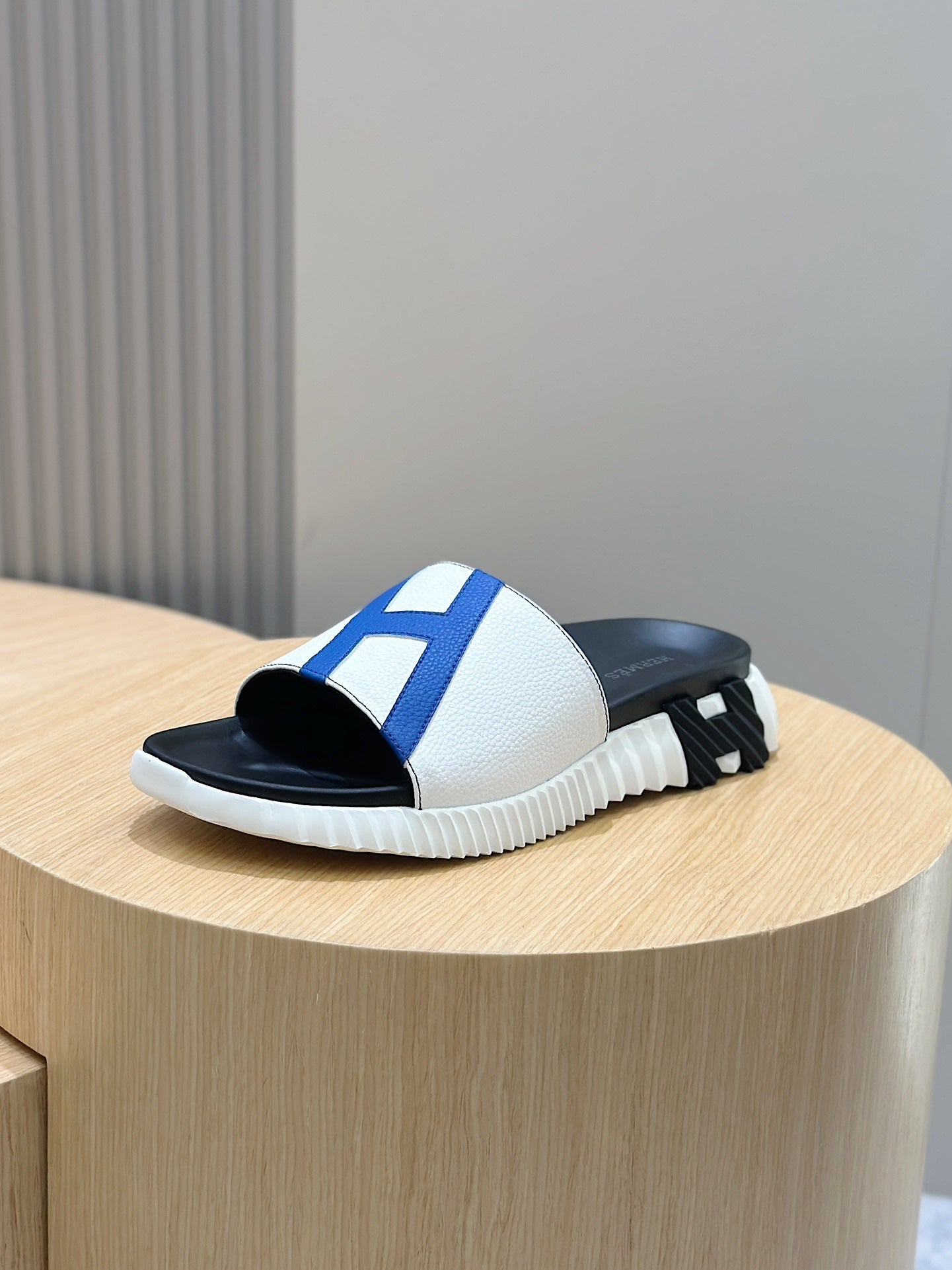 LuxluxHouse Best Quality Sandals Hermes