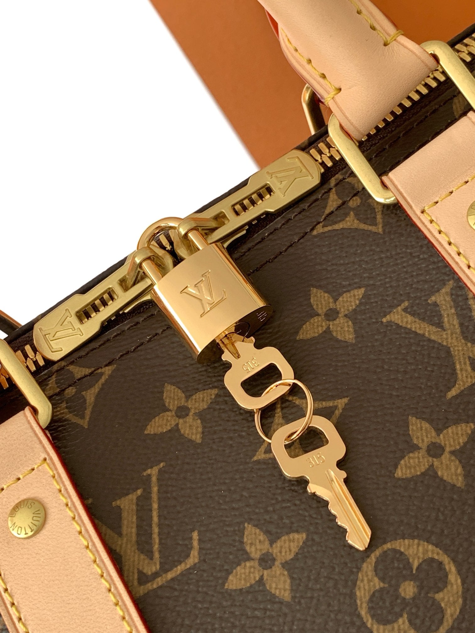 LuxluxHouse Best Quality Bags Best Louis Vuitton Men