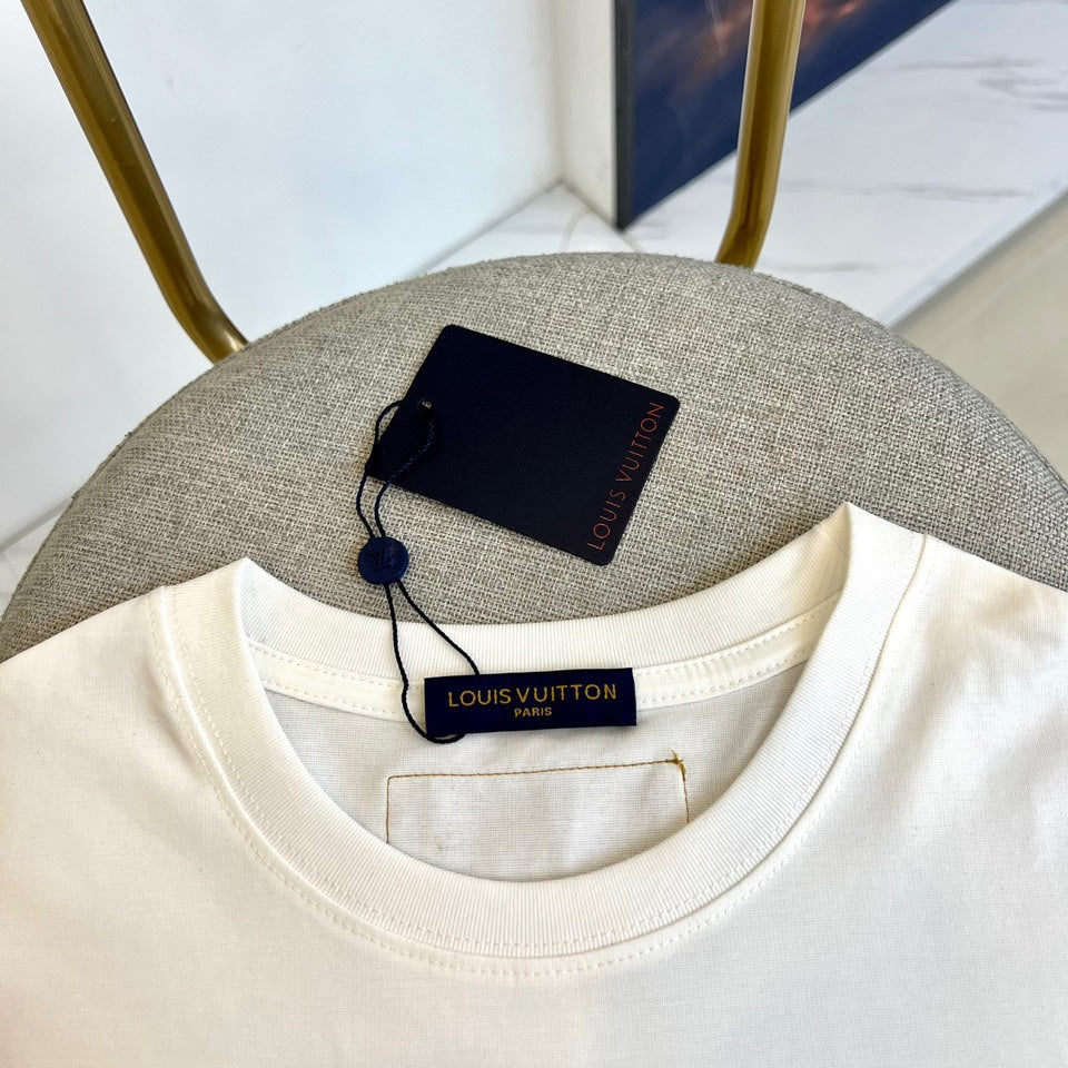 LuxluxHouse Best Quality Clothes T-shirt Louis Vuitton