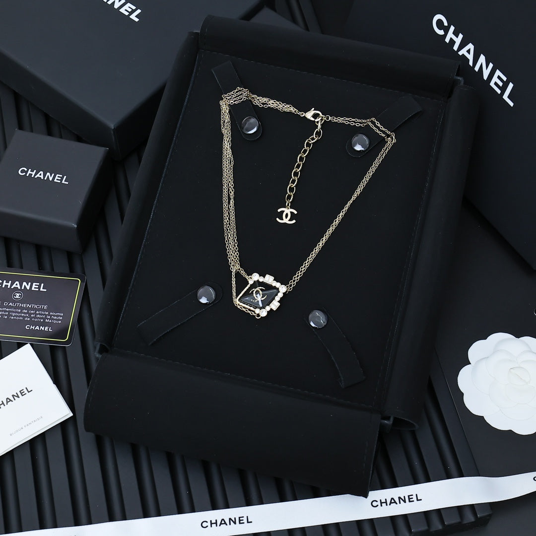 LuxluxHouse Best Quality Accessories Chanel