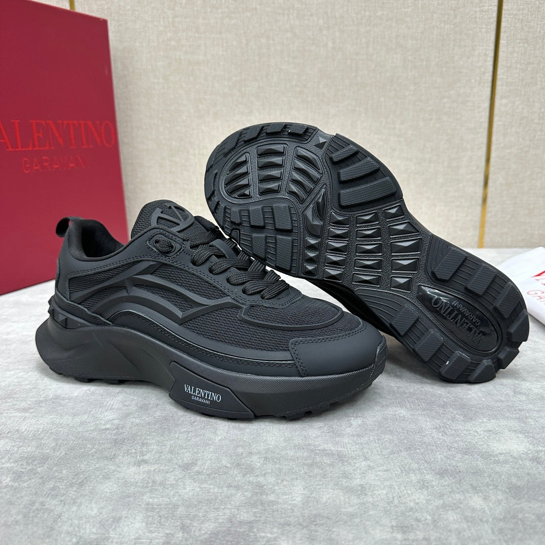 LuxluxHouse Best Quality Shoes Valentino