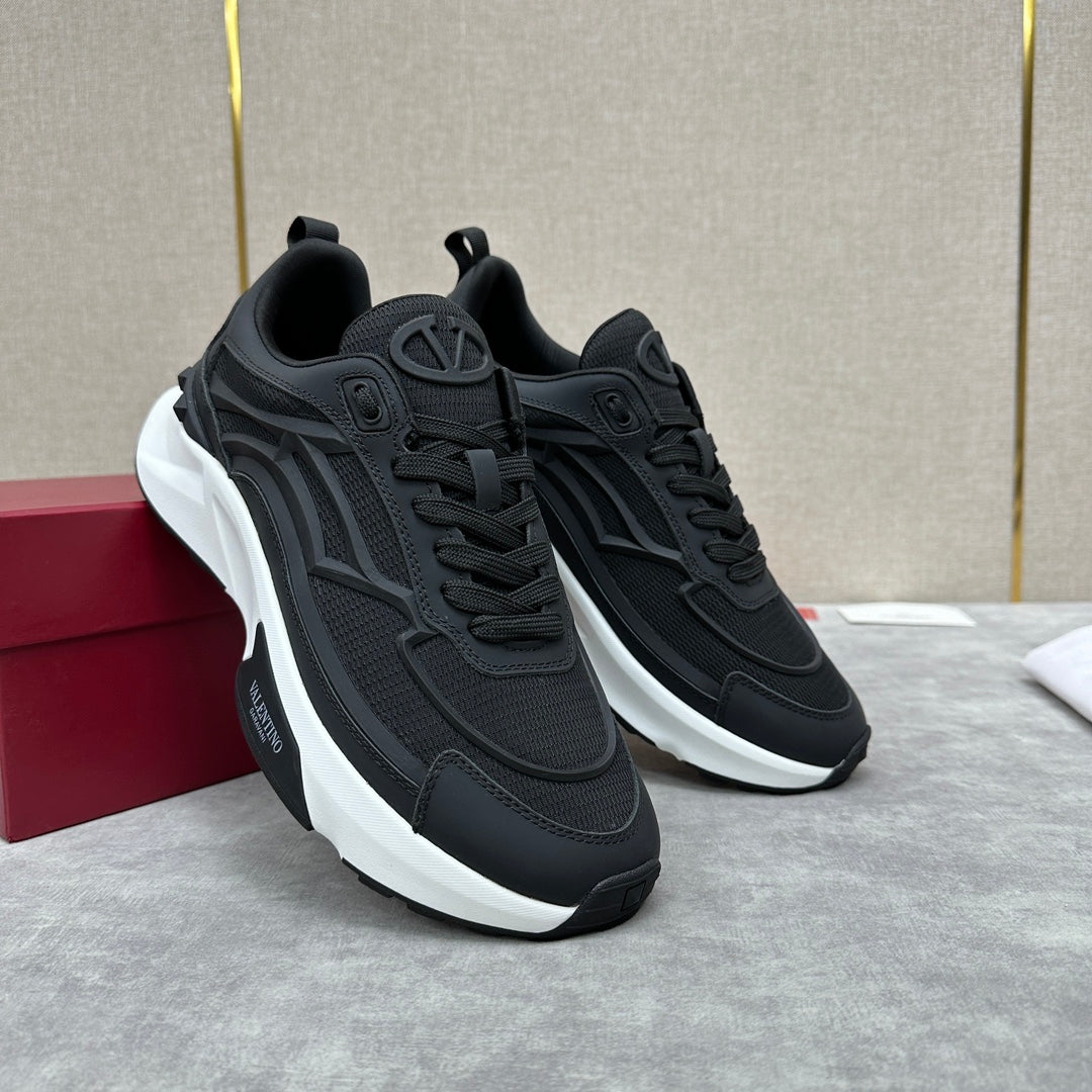 LuxluxHouse Best Quality Shoes Valentino