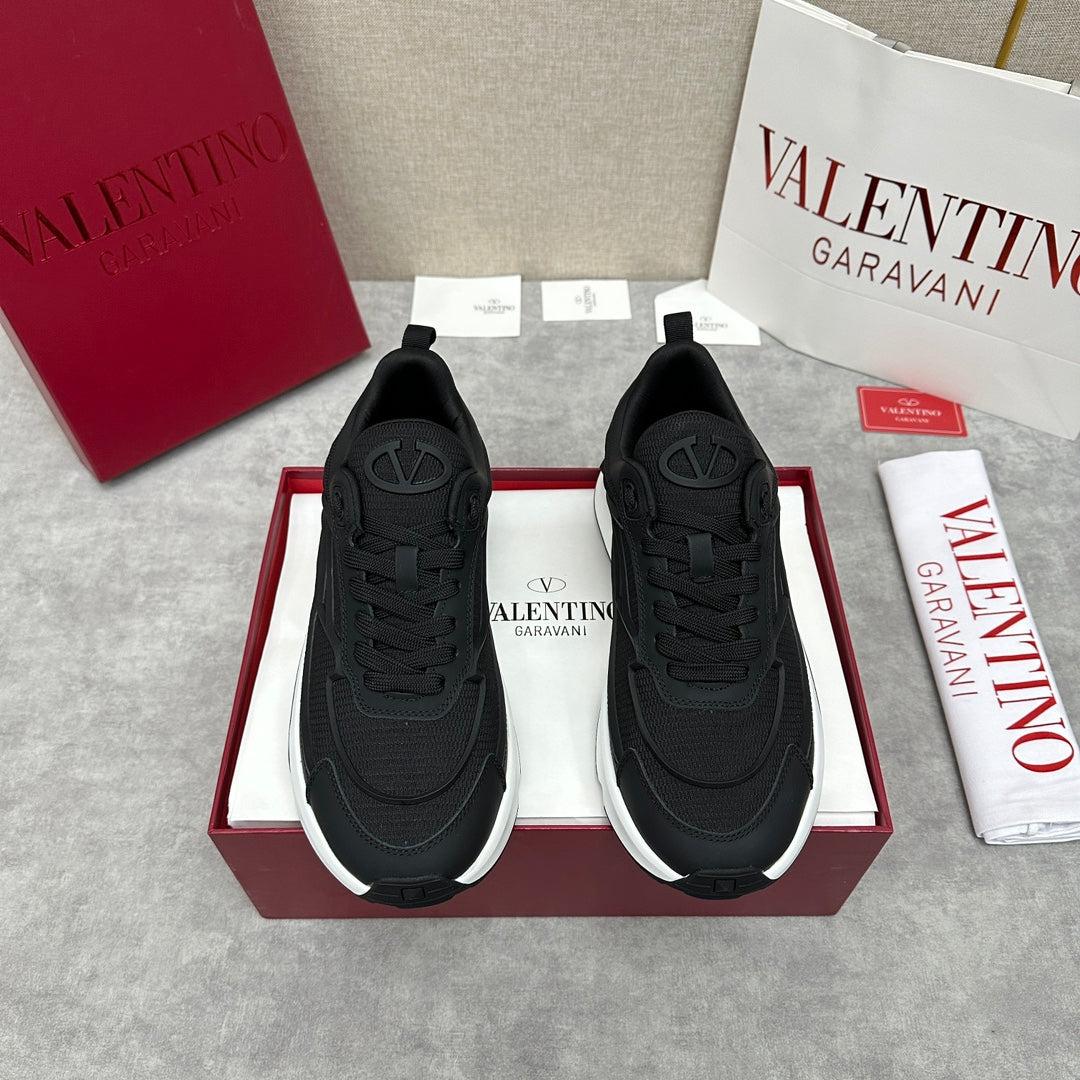 LuxluxHouse Best Quality Shoes Valentino
