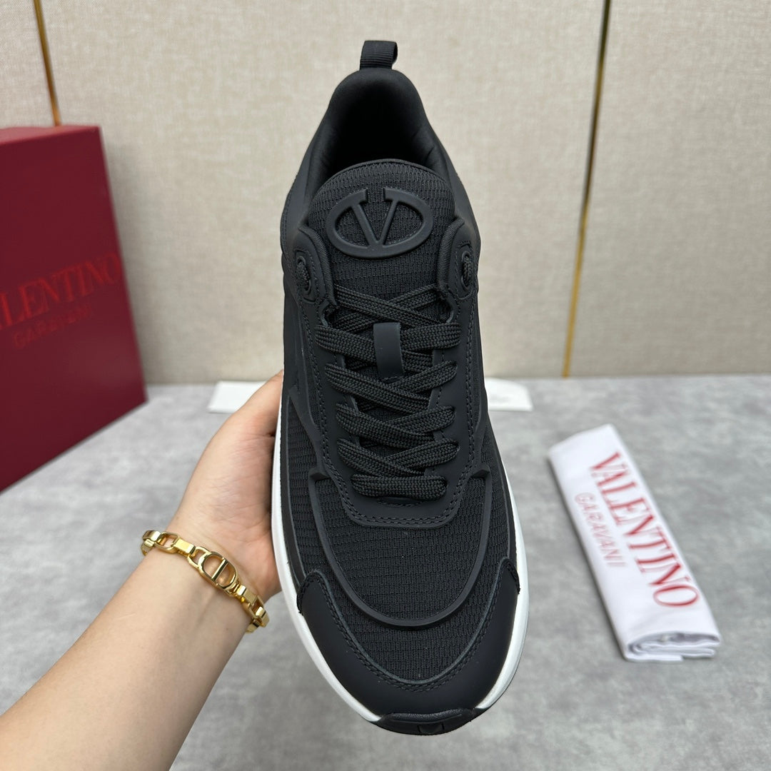 LuxluxHouse Best Quality Shoes Valentino
