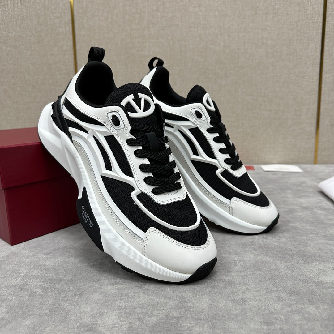 LuxluxHouse Best Quality Shoes Valentino