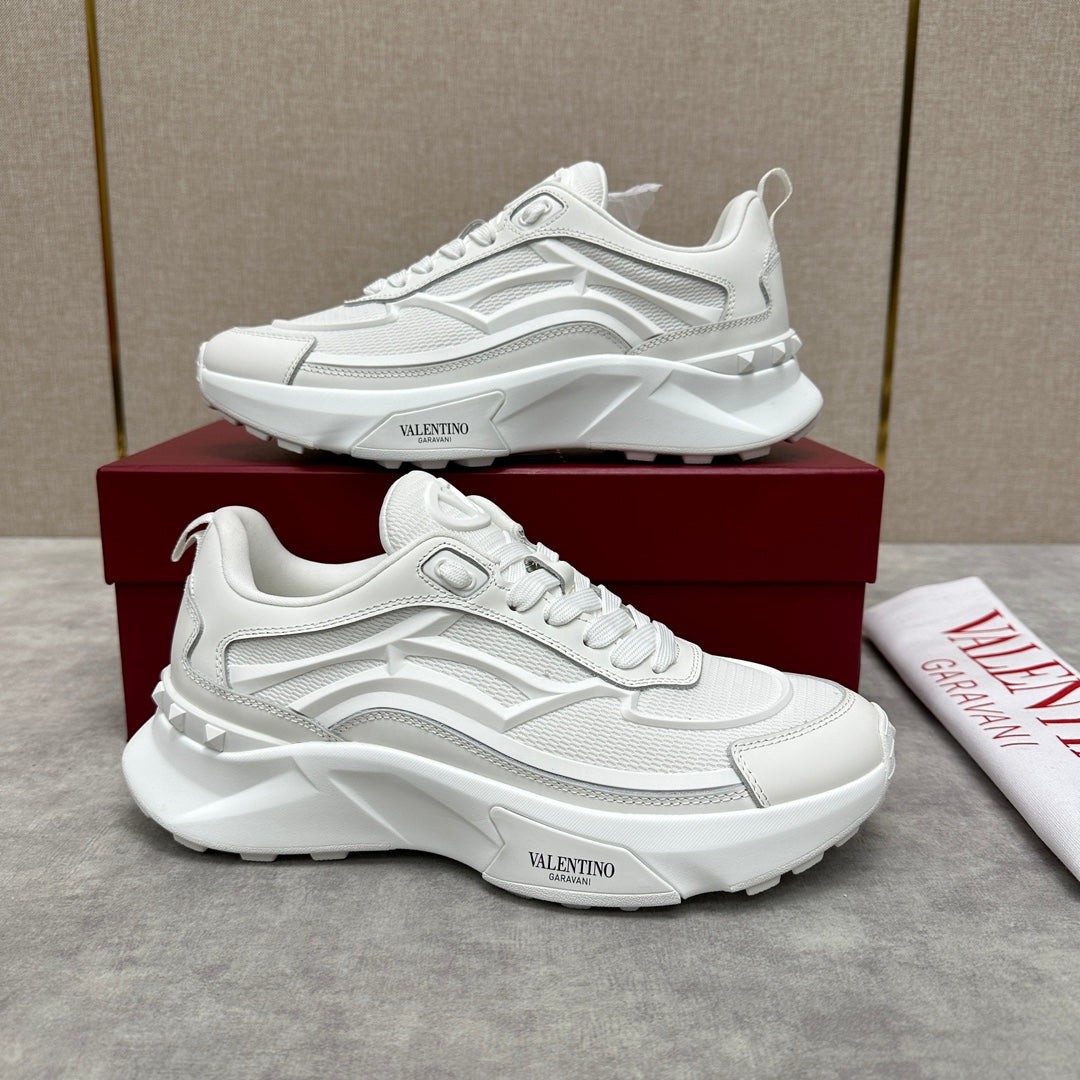 LuxluxHouse Best Quality Shoes Valentino