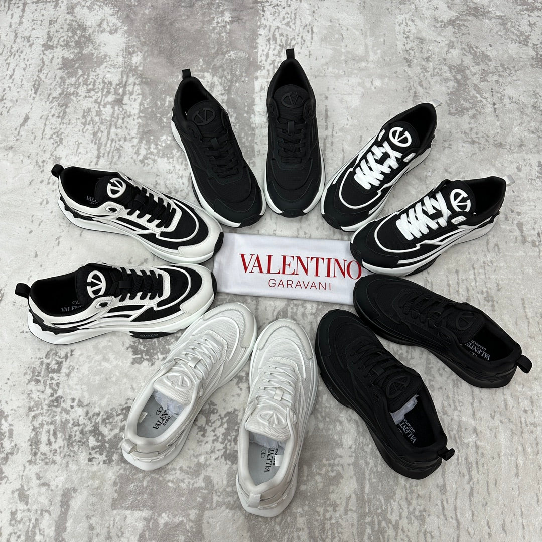 LuxluxHouse Best Quality Shoes Valentino