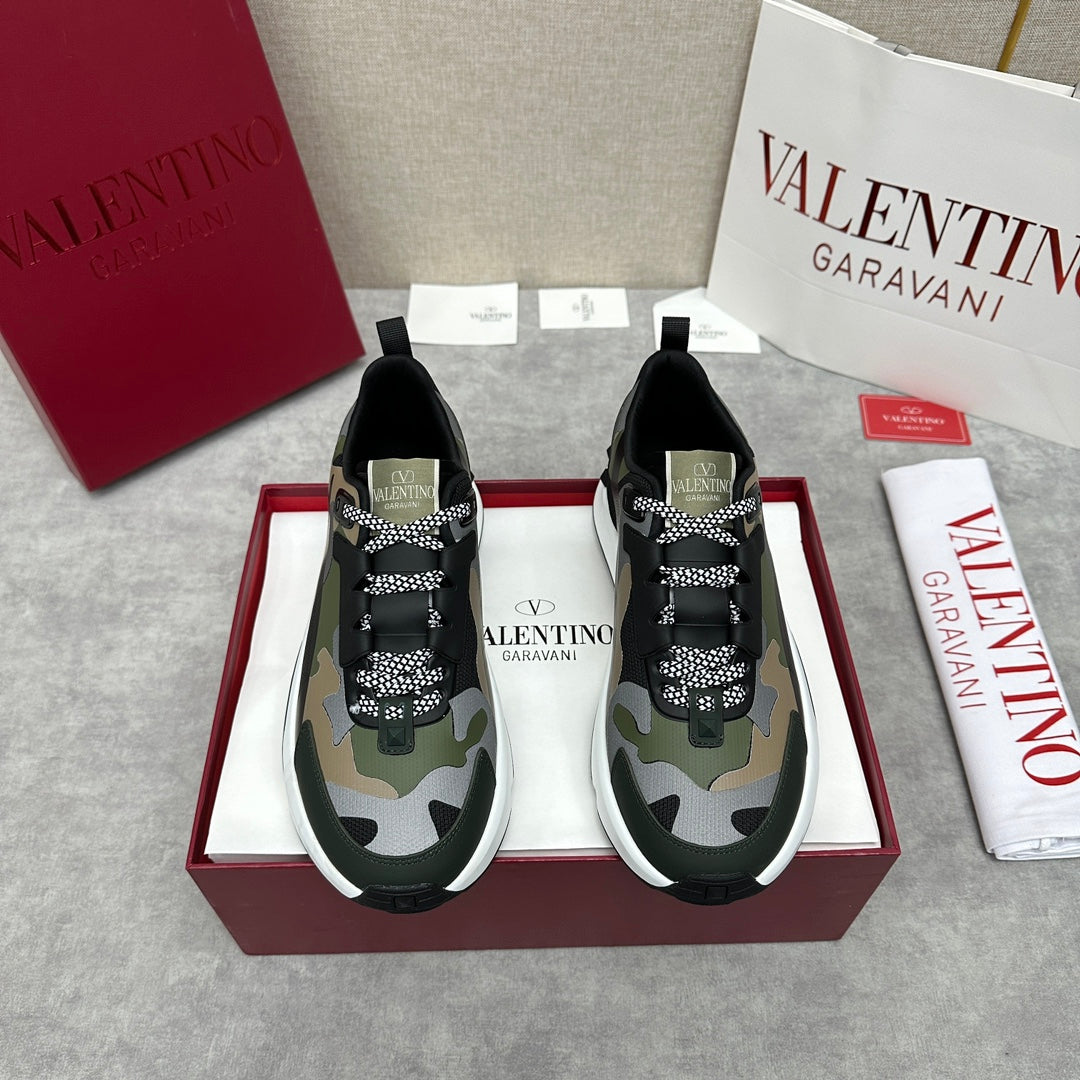 LuxluxHouse Best Quality Shoes Valentino