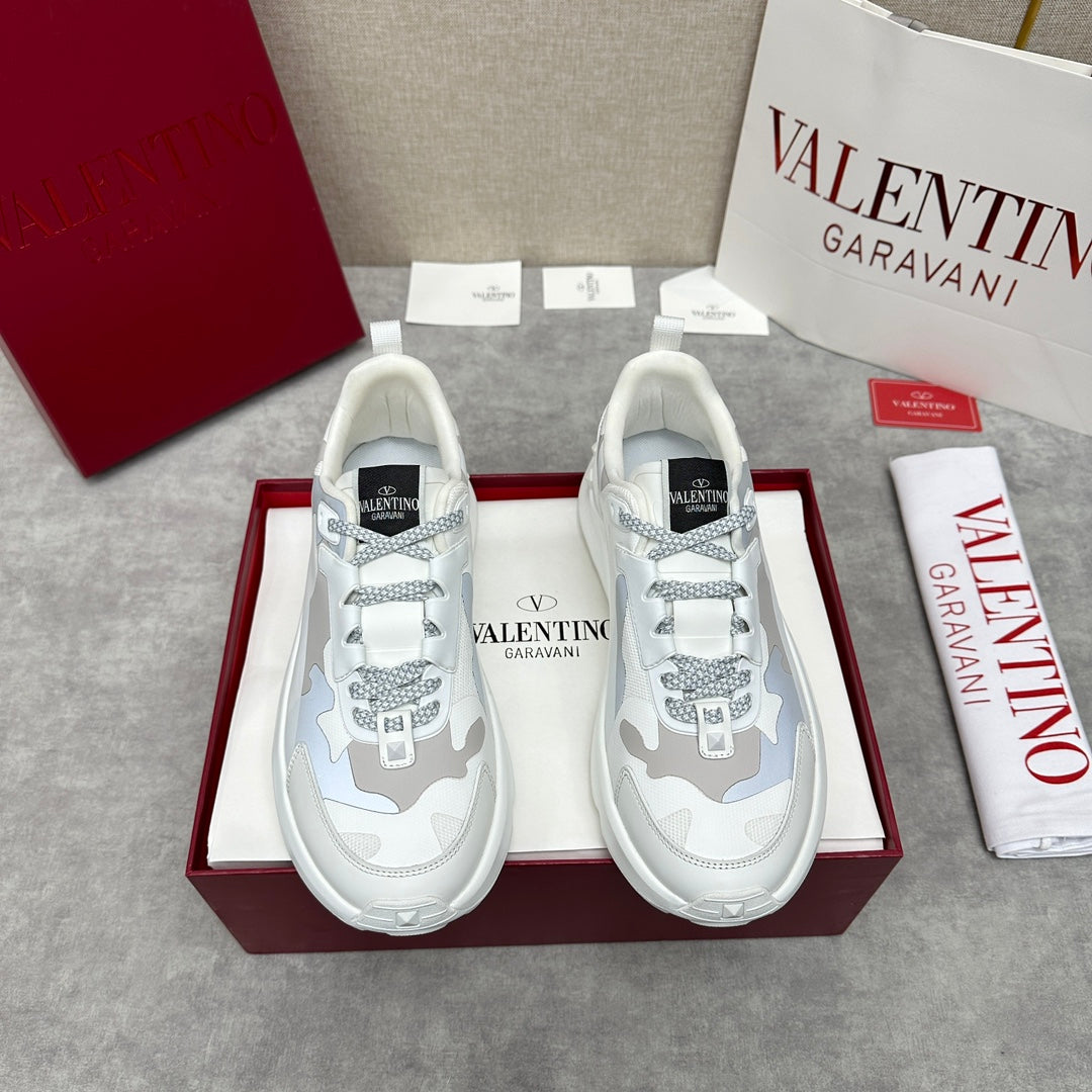 LuxluxHouse Best Quality Shoes Valentino