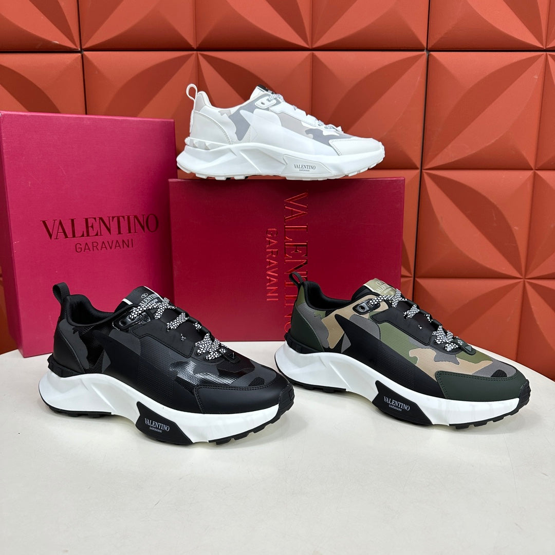 LuxluxHouse Best Quality Shoes Valentino