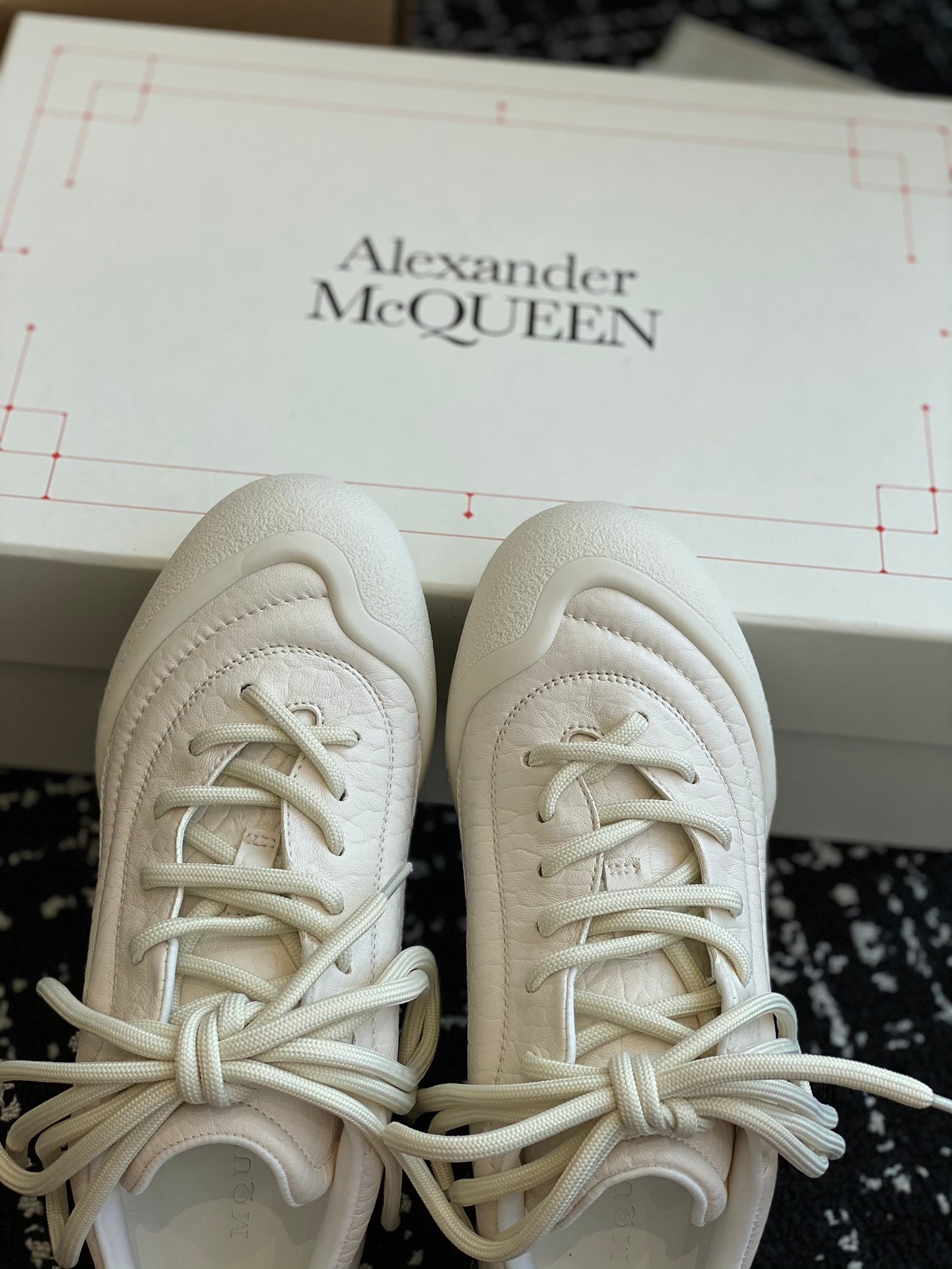 LuxluxHouse Best Quality Shoes Alexander McQueen