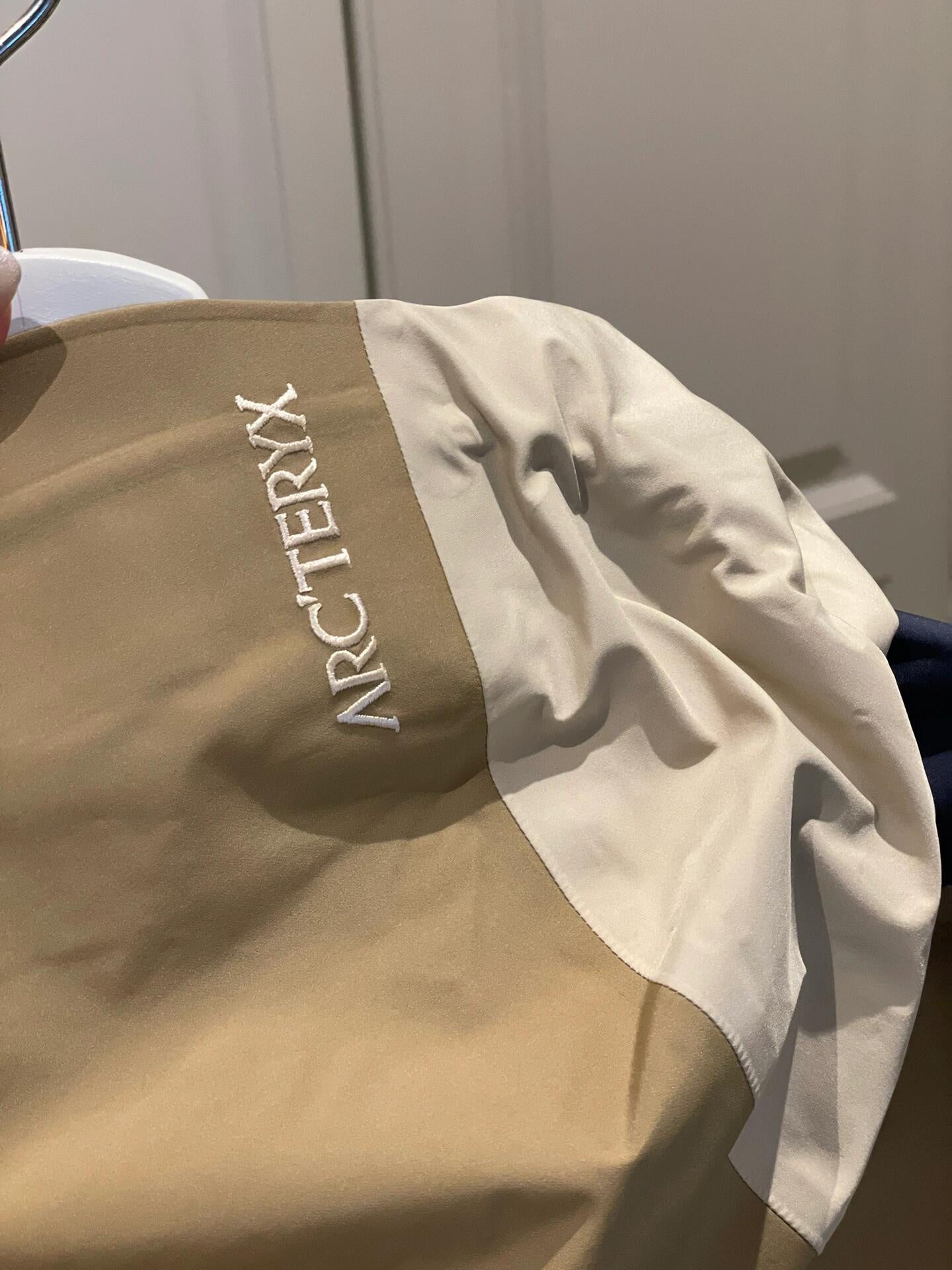 LuxluxHouse Best Quality Clothes Coats & Jackets Arcteryx