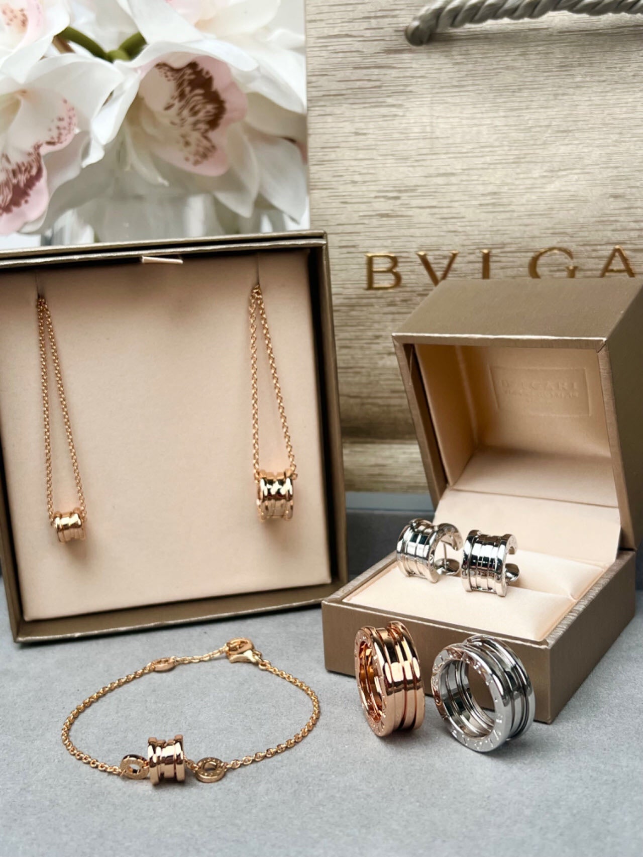 LuxluxHouse Best Quality Accessories Earrings Necklace  Bvlgari