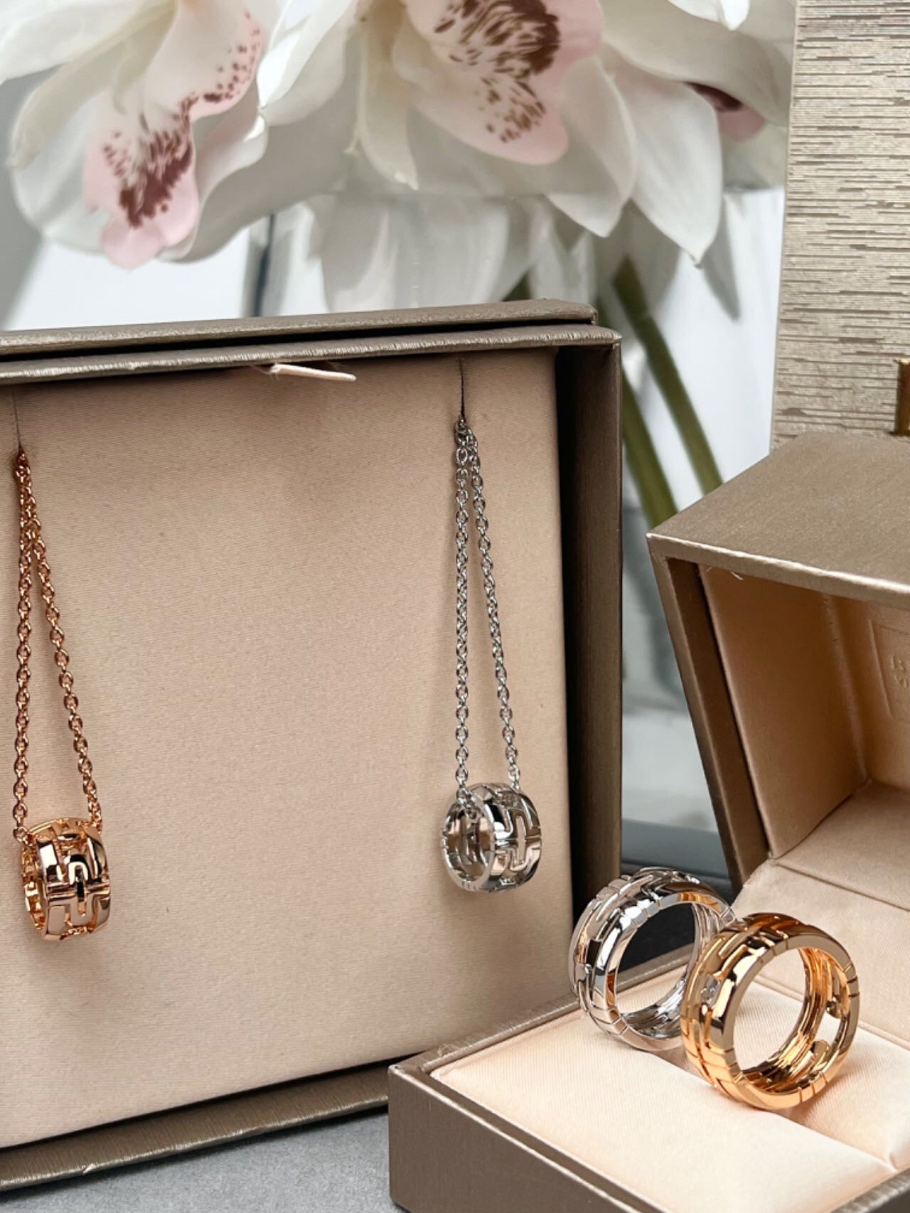 LuxluxHouse Best Quality Accessories Earrings Necklace  Bvlgari