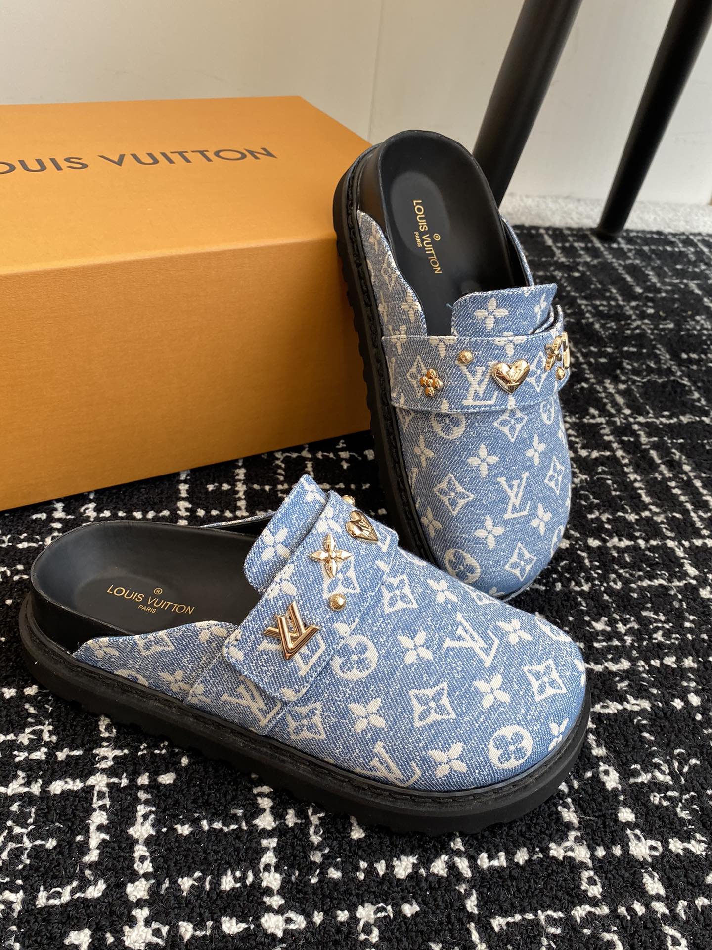 LuxluxHouse Best Quality Sandals Louis Vuitton