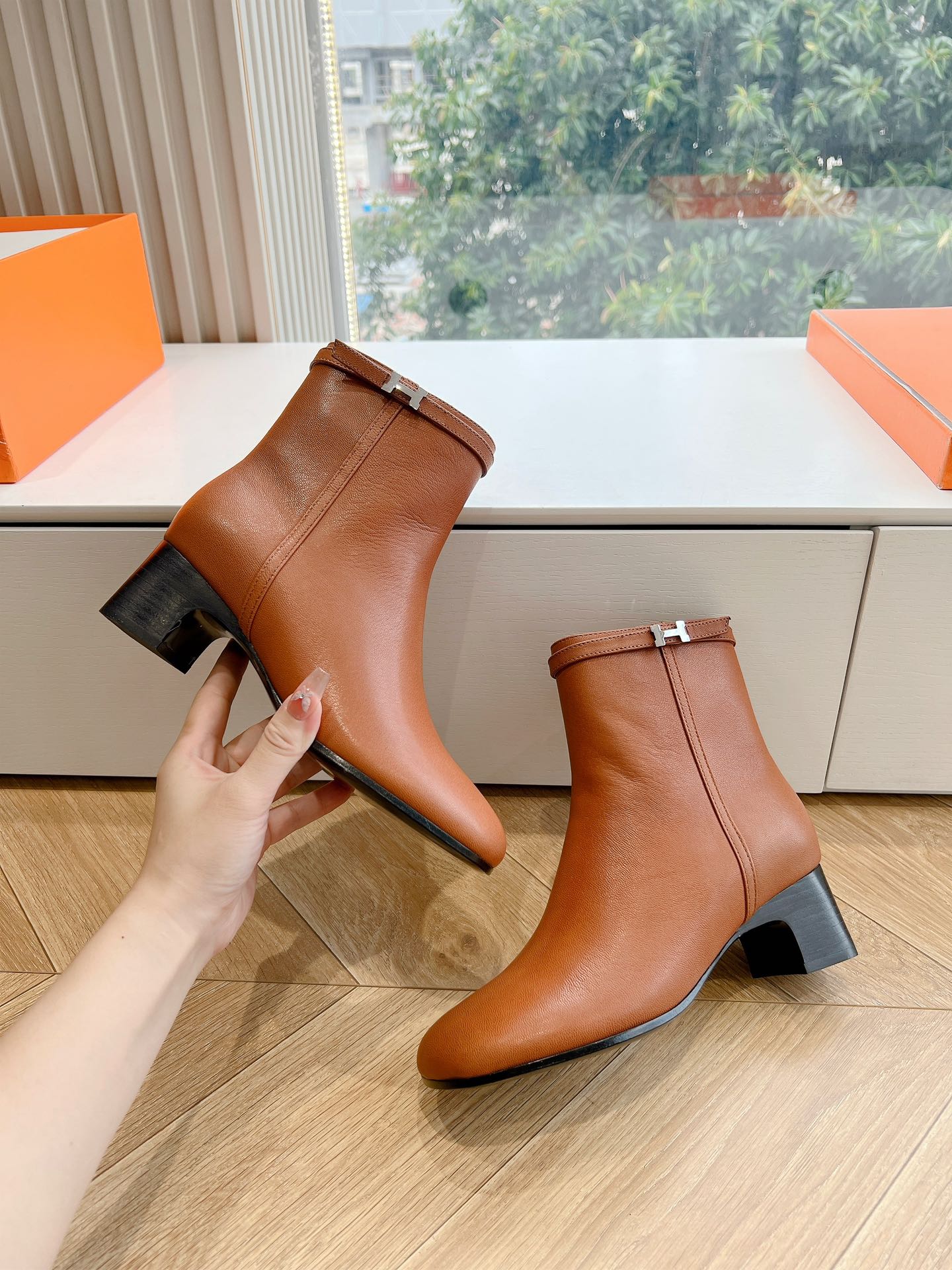LuxluxHouse Best Quality Women Shoes Hermes