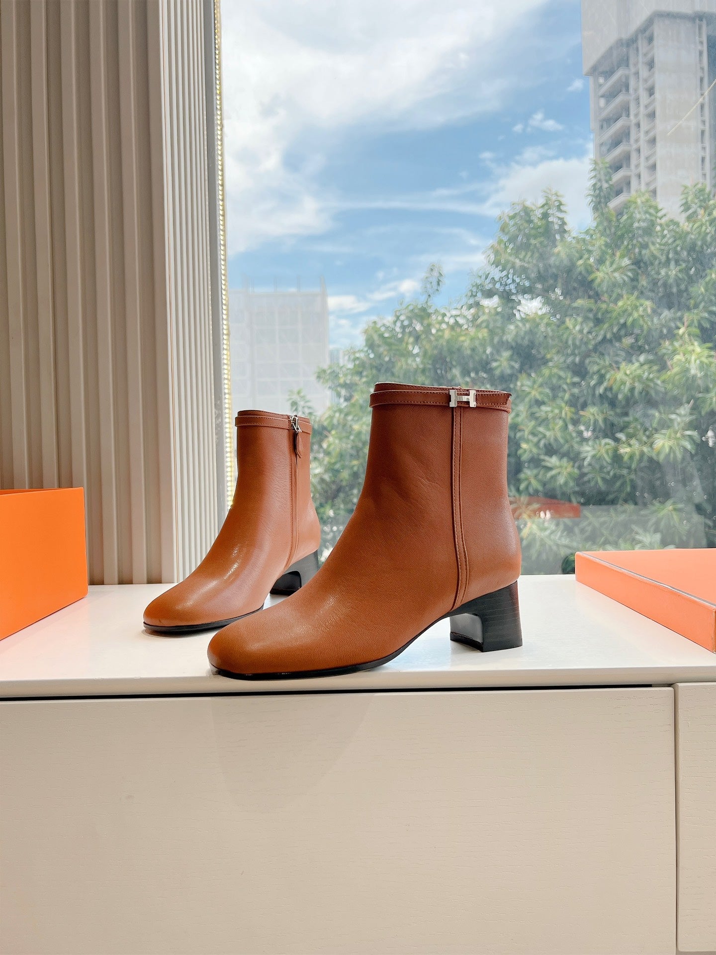 LuxluxHouse Best Quality Women Shoes Hermes