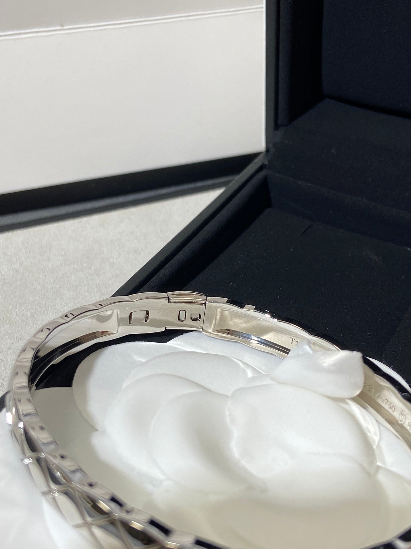 LuxluxHouse Best Quality Accessories Chanel