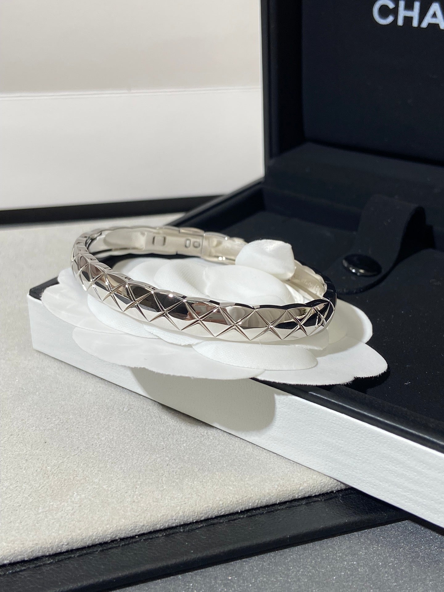 LuxluxHouse Best Quality Accessories Chanel