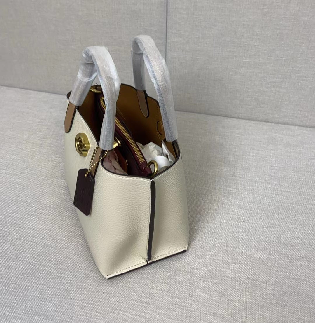 LuxluxHouse Best Quality Bags Coach