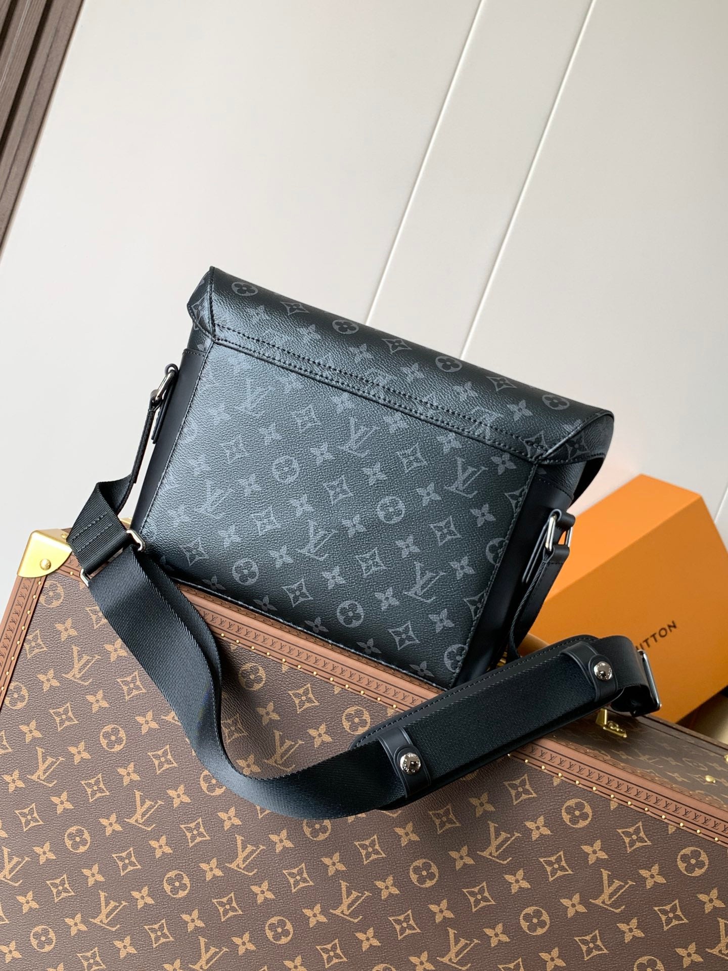 LuxluxHouse Best Quality Bags Louis Vuitton Men