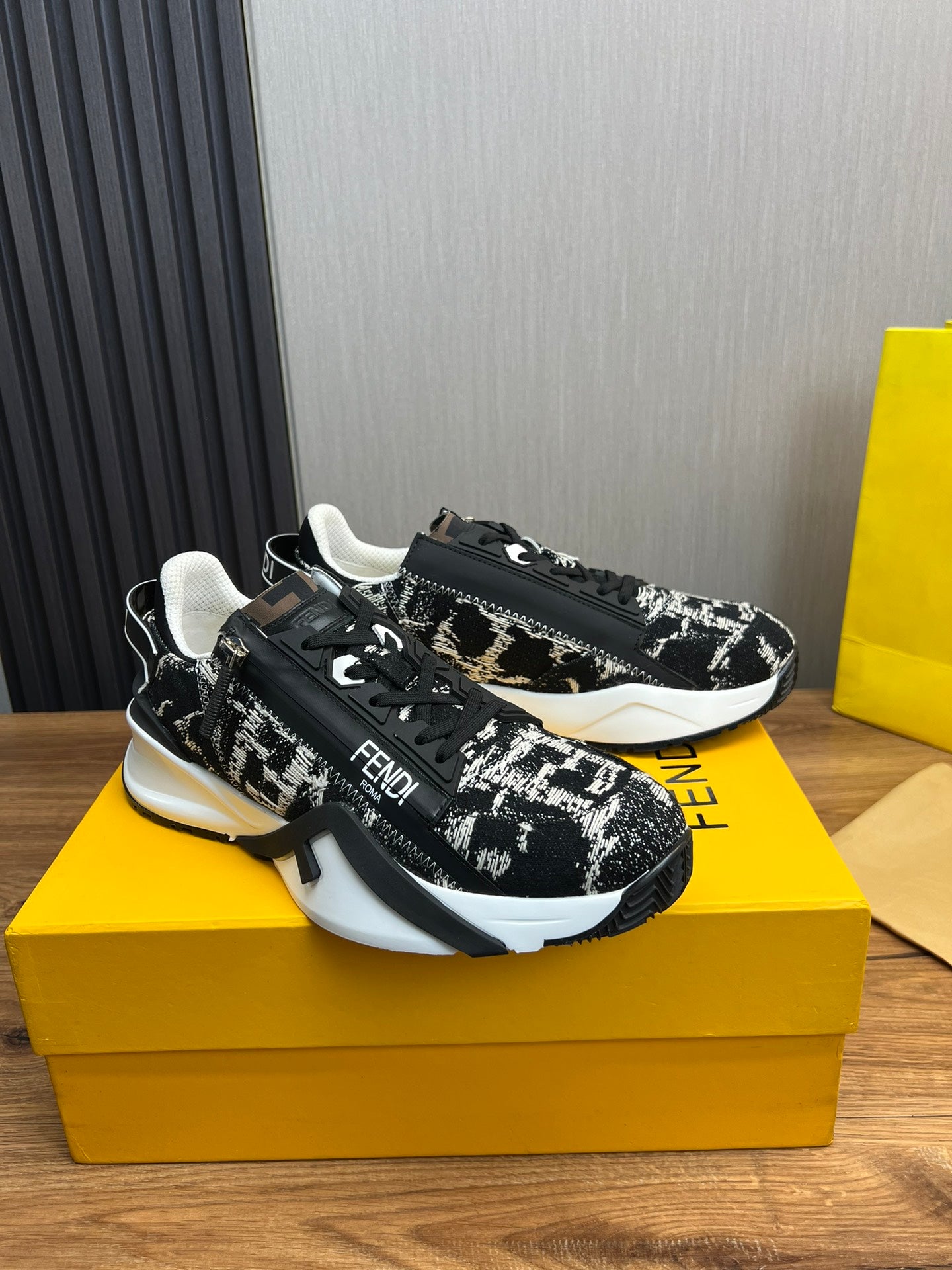 LuxluxHouse Best Quality Shoes Fendi