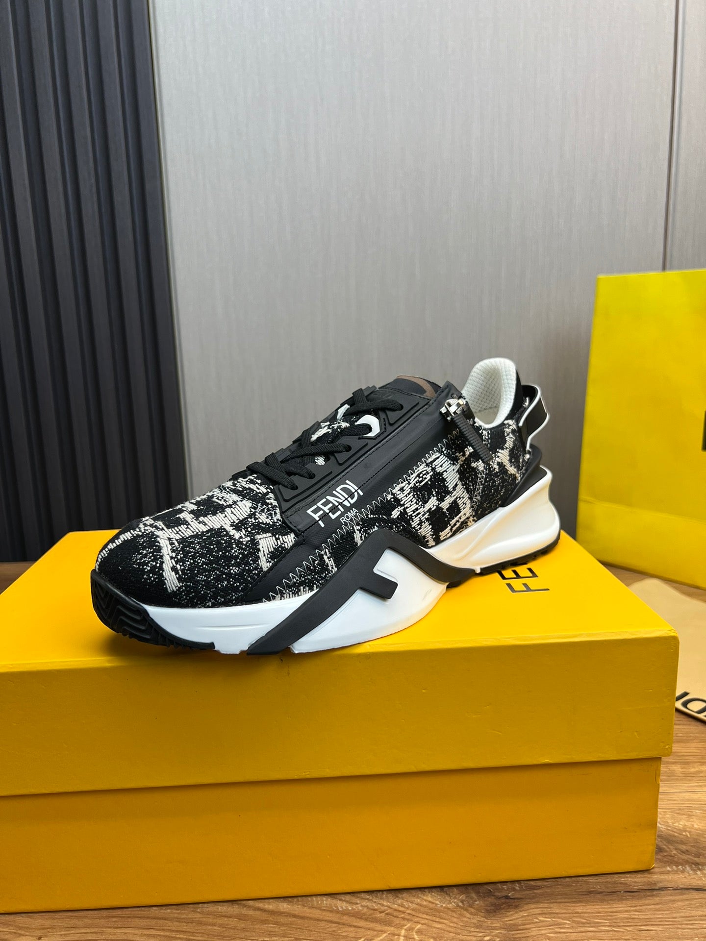 LuxluxHouse Best Quality Shoes Fendi
