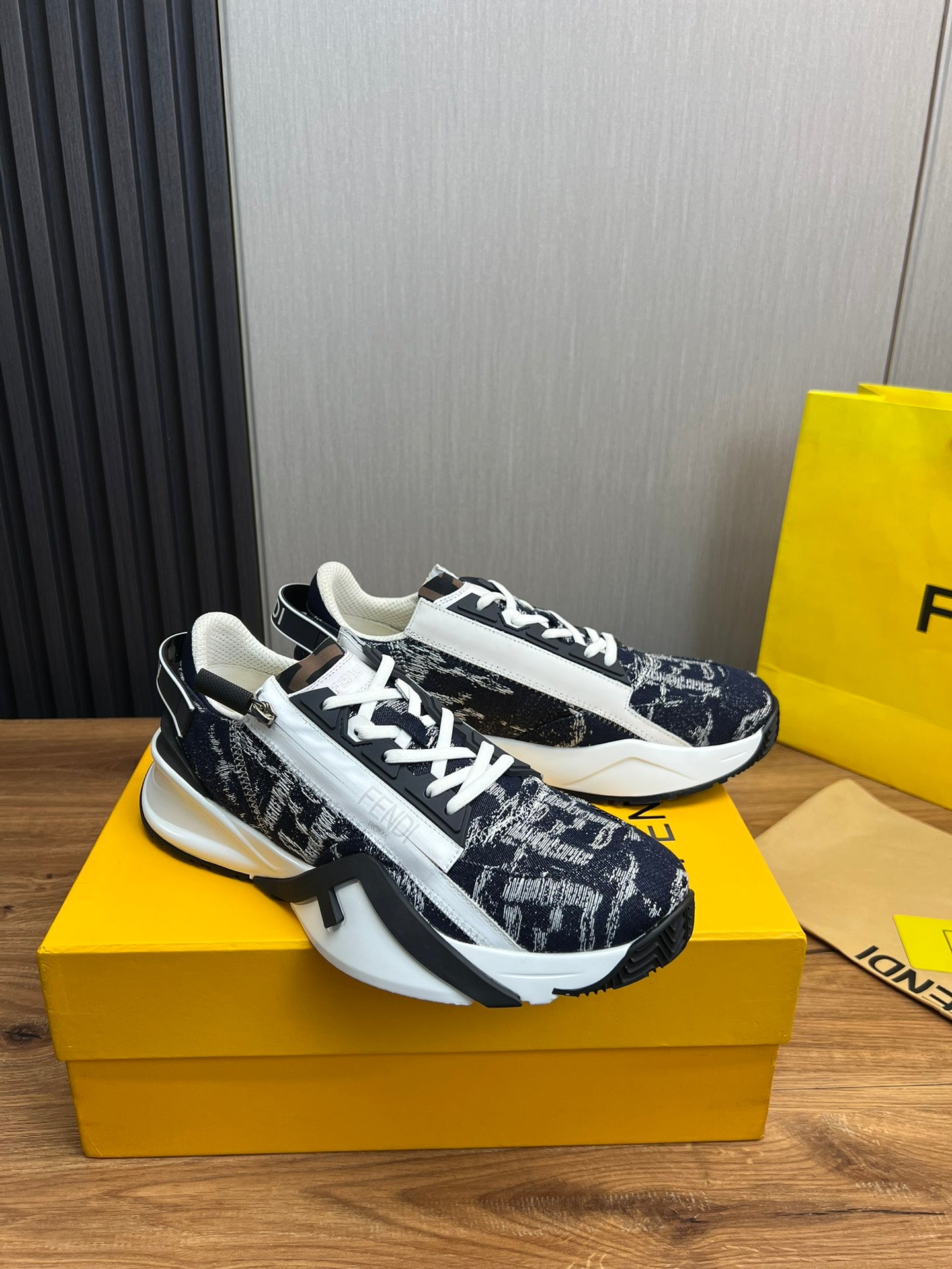 LuxluxHouse Best Quality Shoes Fendi