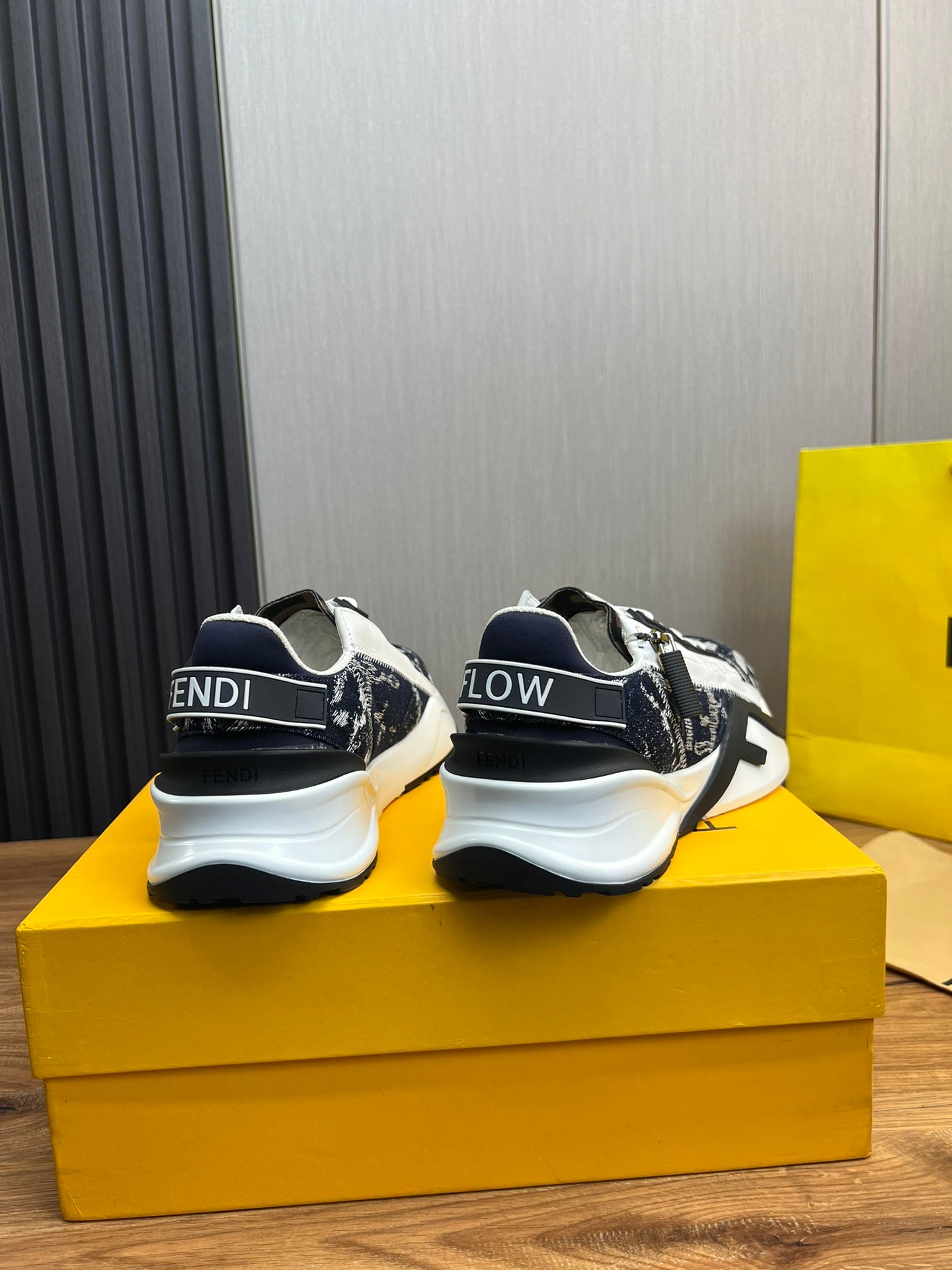 LuxluxHouse Best Quality Shoes Fendi