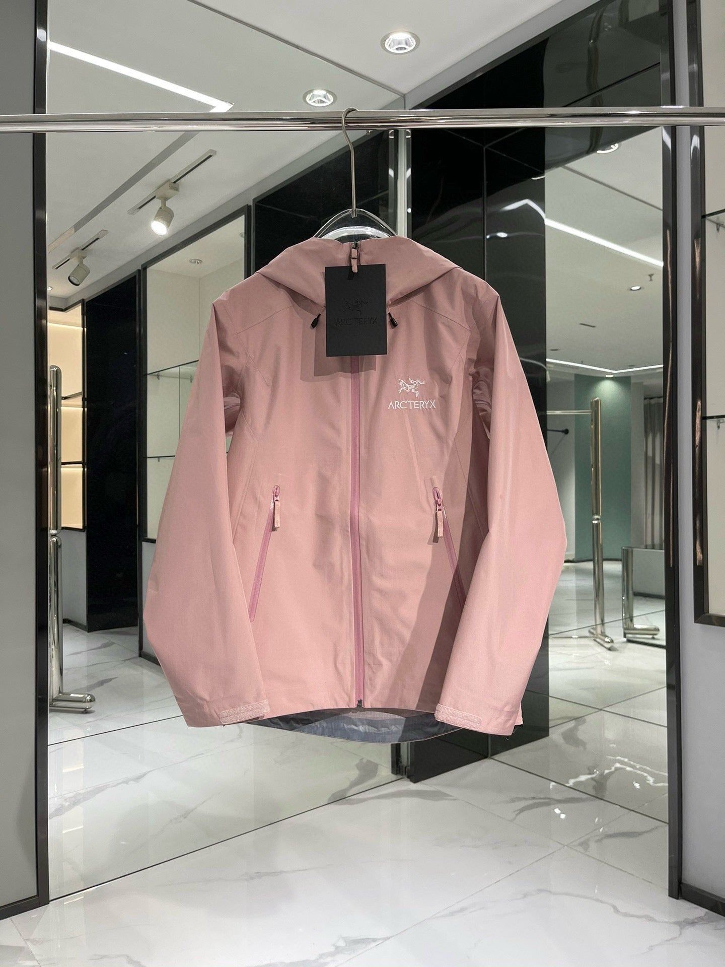 LuxluxHouse Best Quality Clothes Coats & Jackets Arcteryx