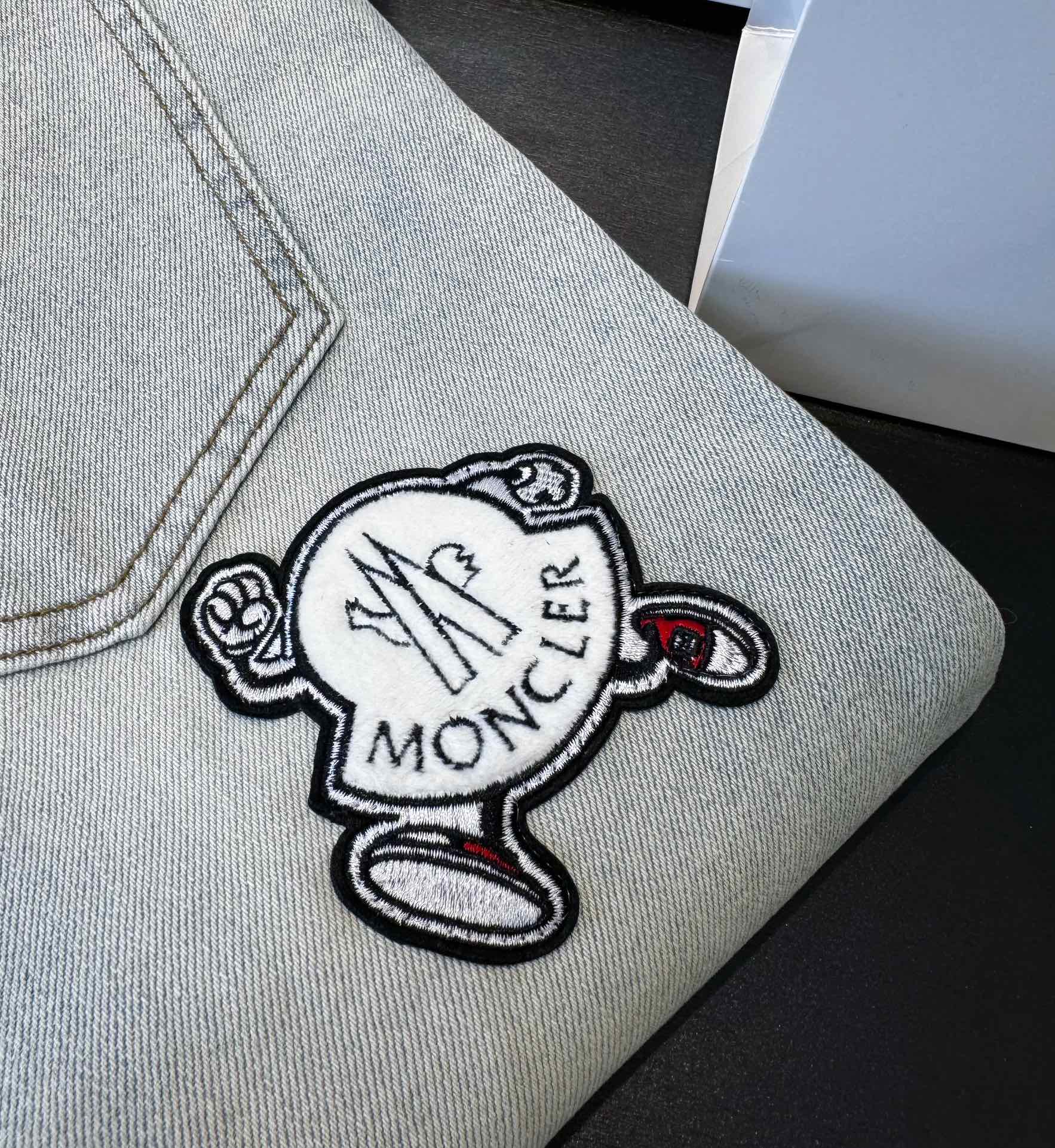 LuxluxHouse Best Quality Clothes Pants Moncler