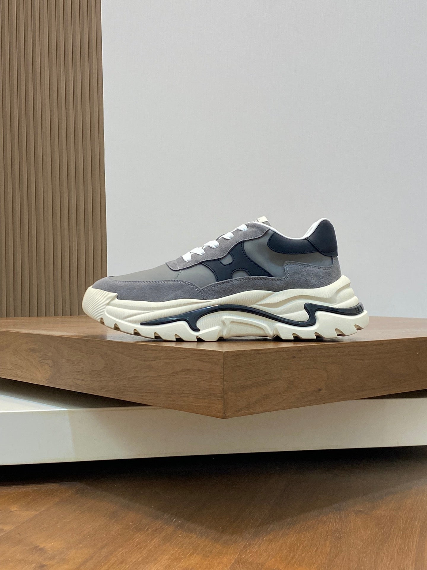 LuxluxHouse Best Quality Shoes Hermes