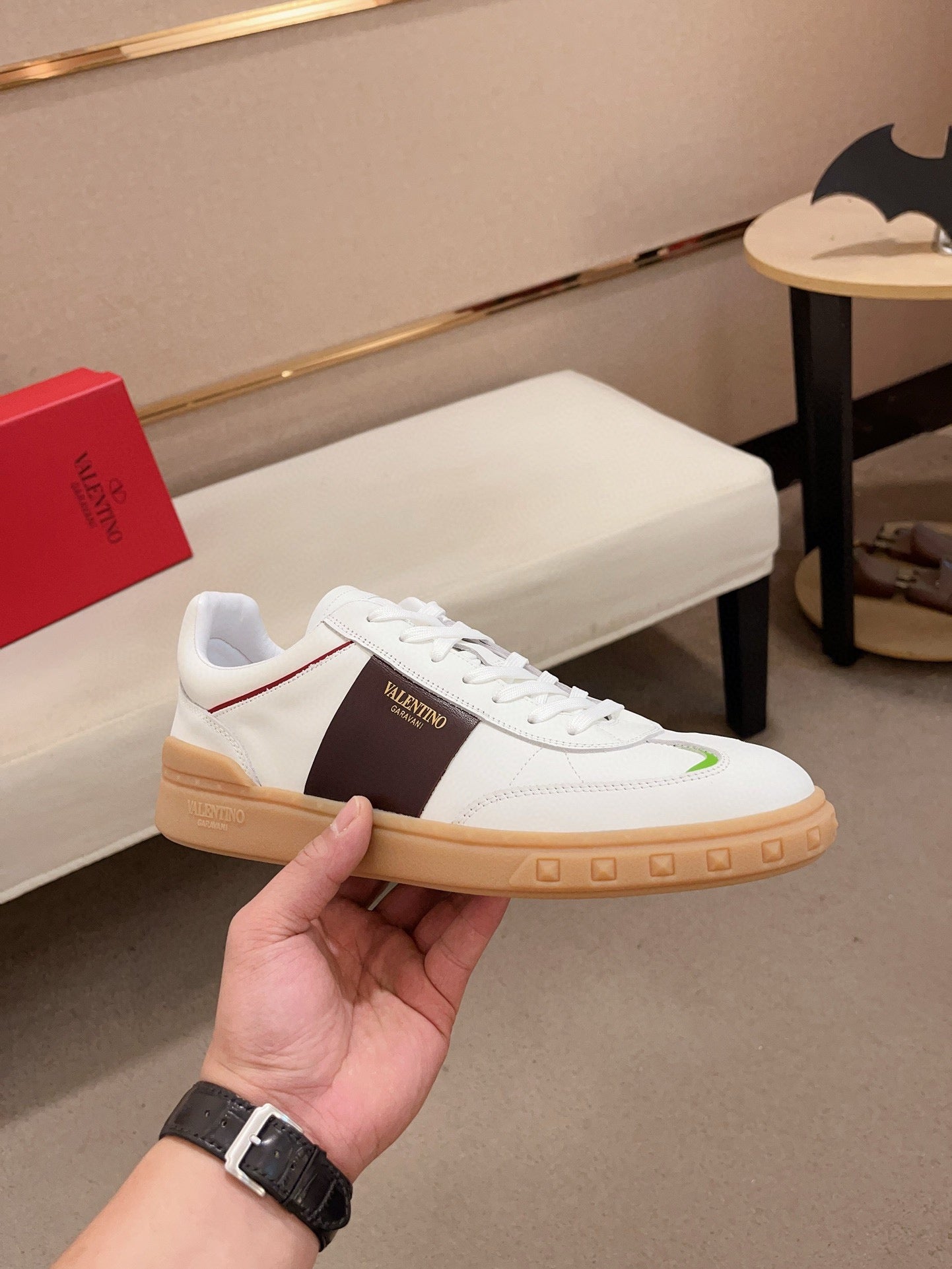 LuxluxHouse Best Quality Shoes Valentino
