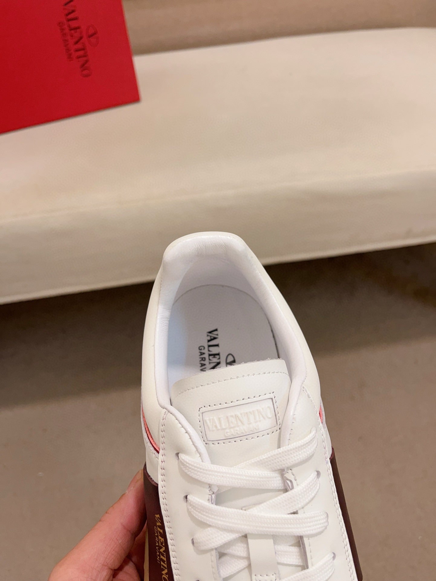 LuxluxHouse Best Quality Shoes Valentino