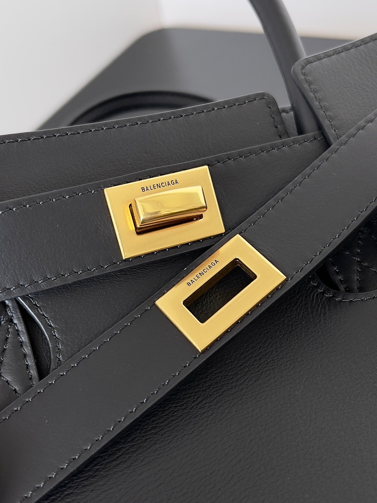 LuxluxHouse Best Quality Bags Balenciaga
