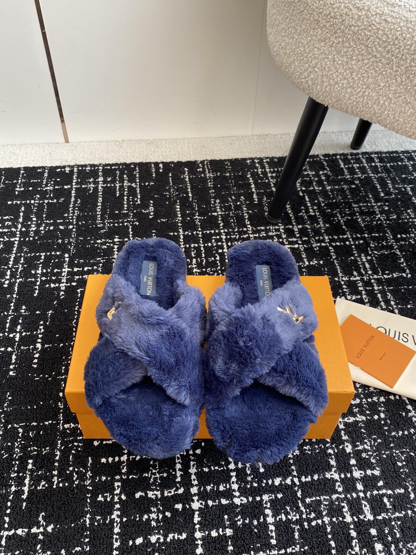 LuxluxHouse Best Quality Sandals Louis Vuitton
