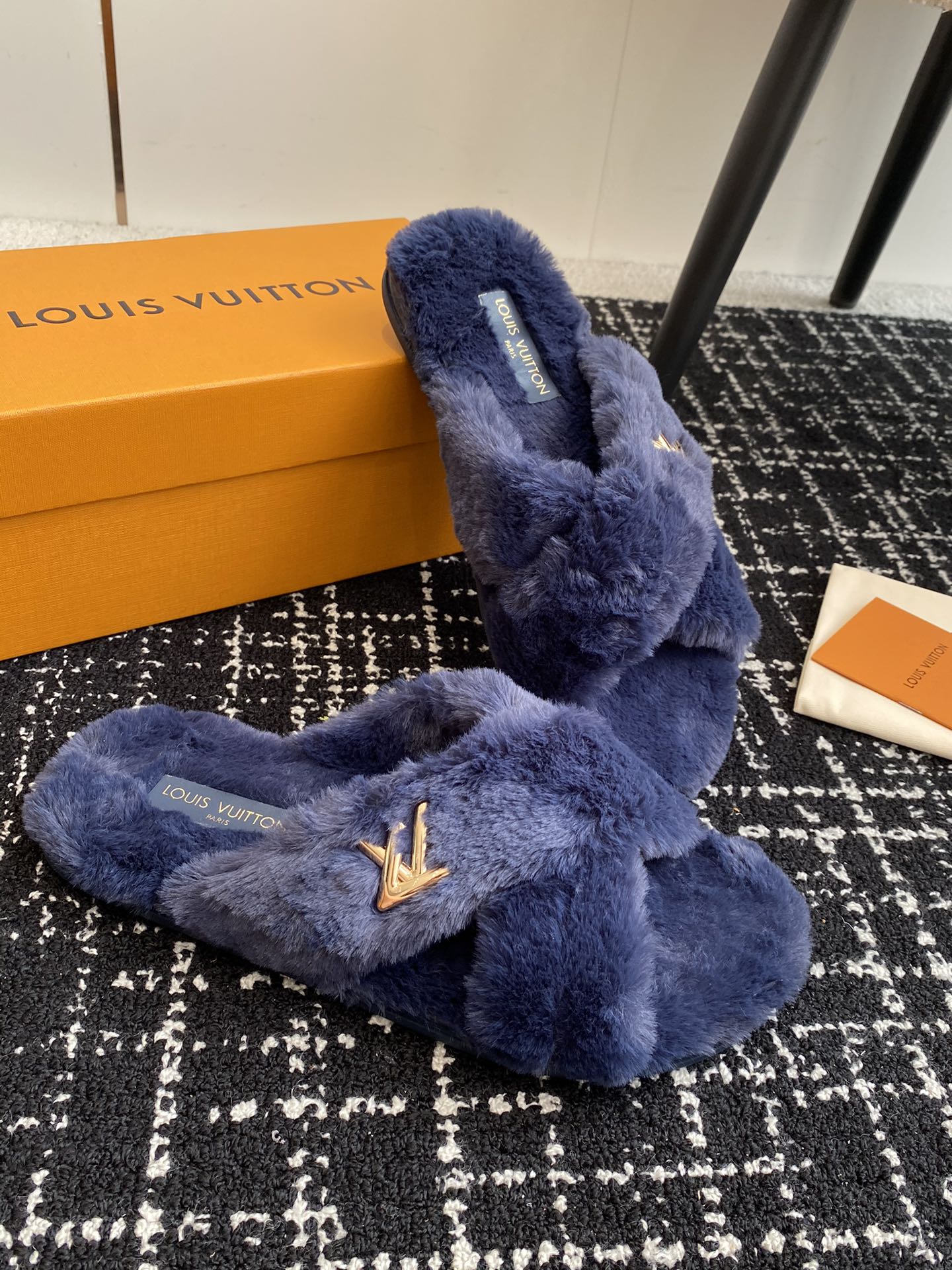 LuxluxHouse Best Quality Sandals Louis Vuitton