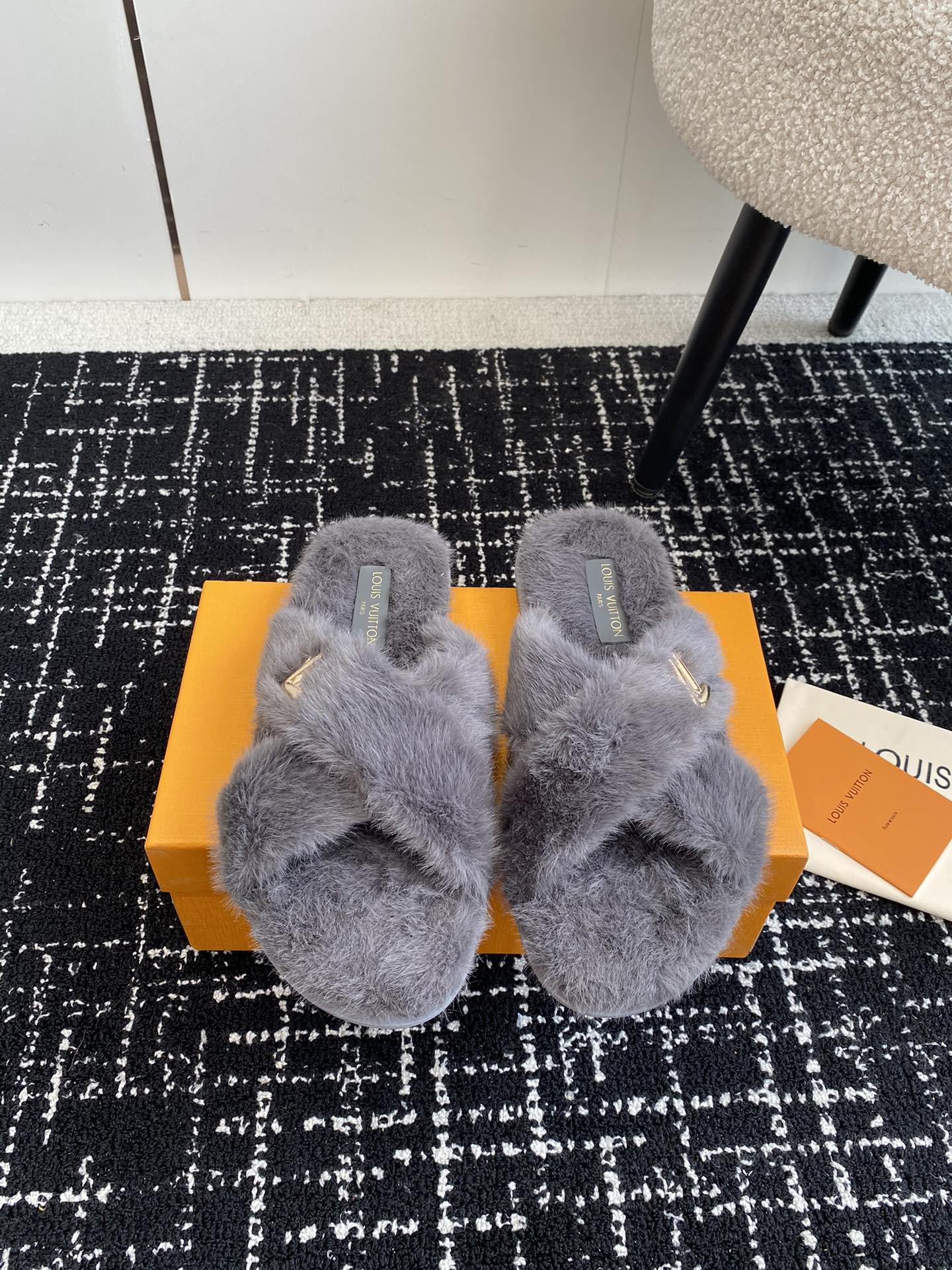 LuxluxHouse Best Quality Sandals Louis Vuitton