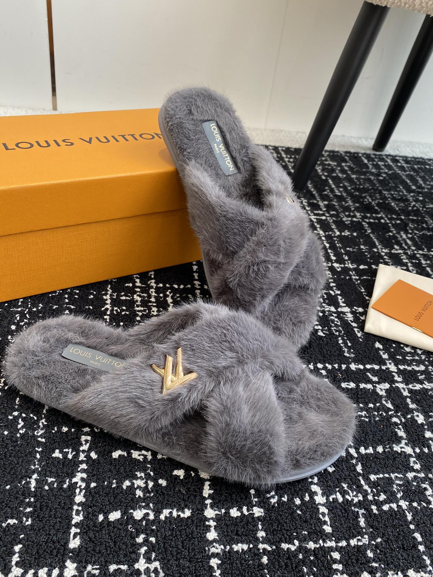 LuxluxHouse Best Quality Sandals Louis Vuitton