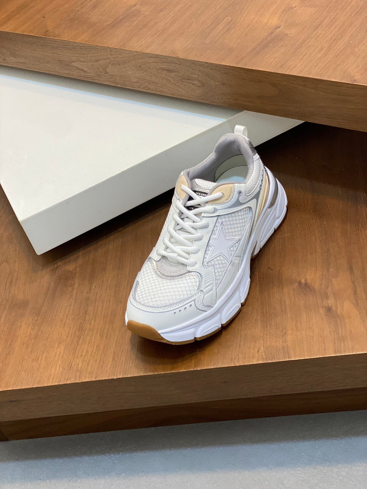 LuxluxHouse Best Quality Shoes Golden Goose
