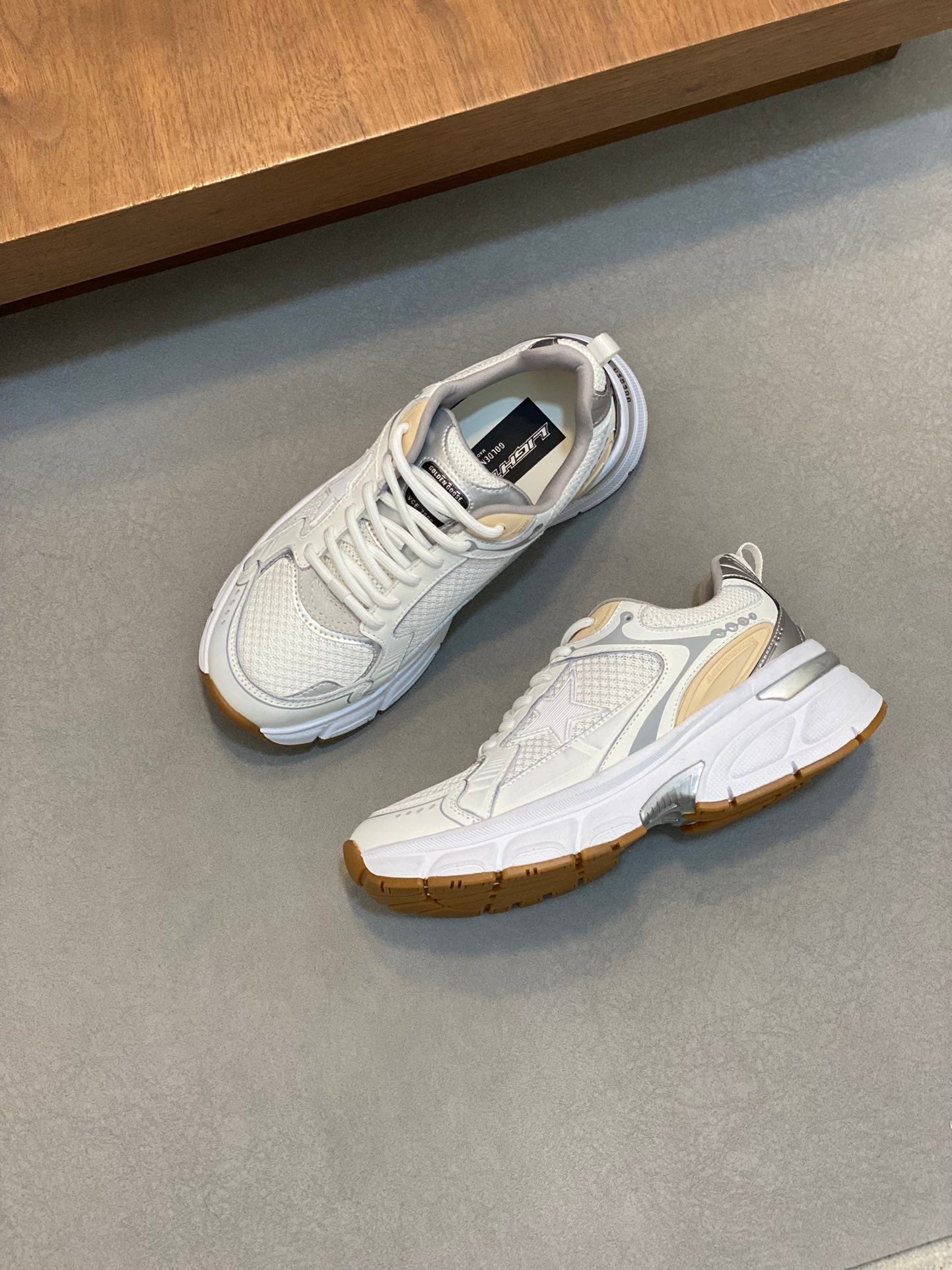 LuxluxHouse Best Quality Shoes Golden Goose