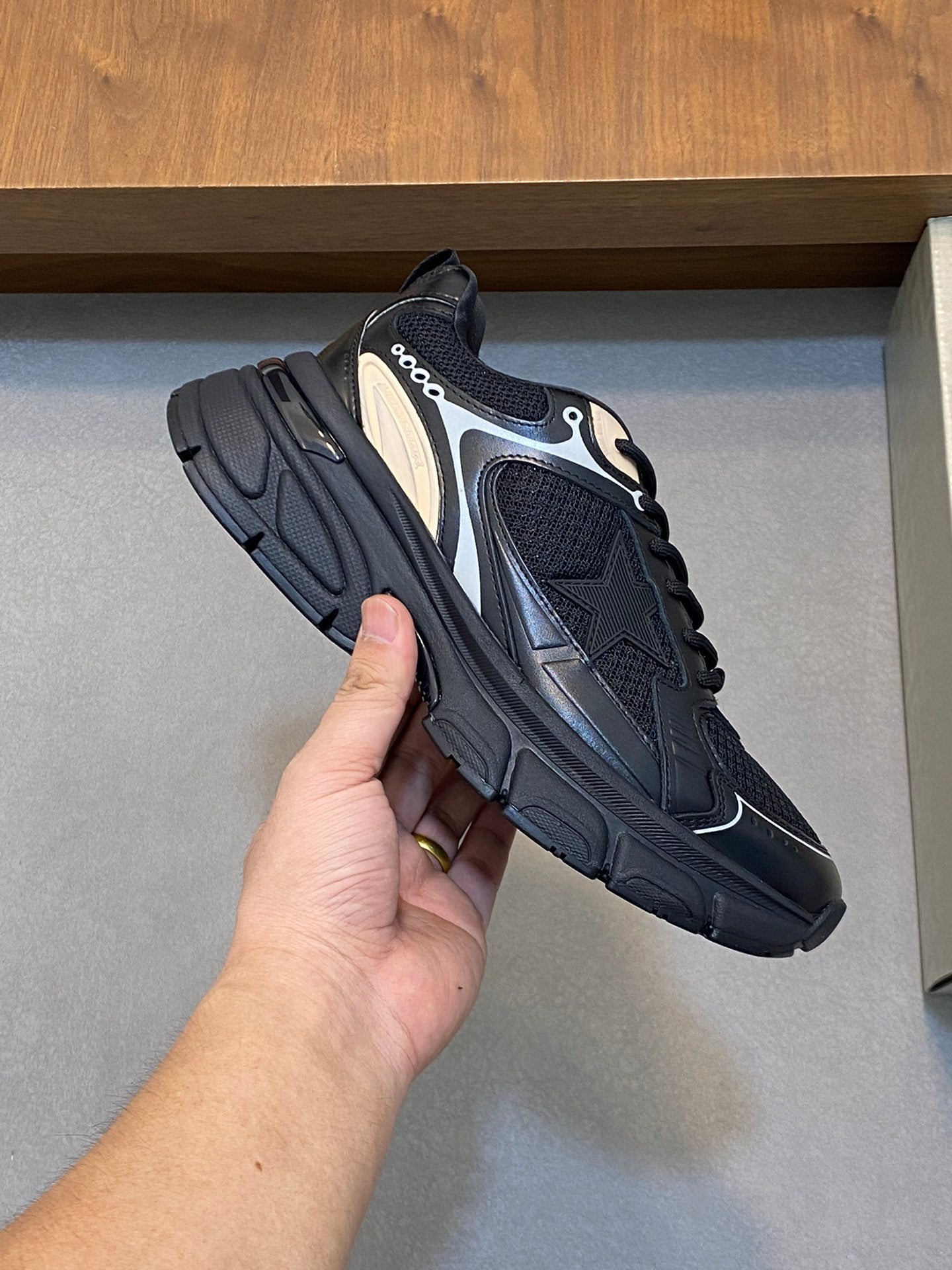 LuxluxHouse Best Quality Shoes Golden Goose