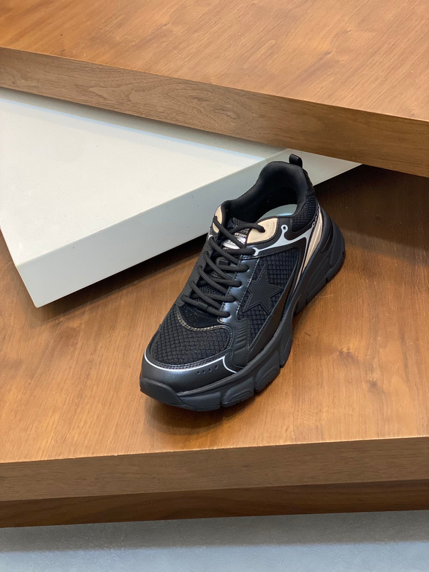 LuxluxHouse Best Quality Shoes Golden Goose