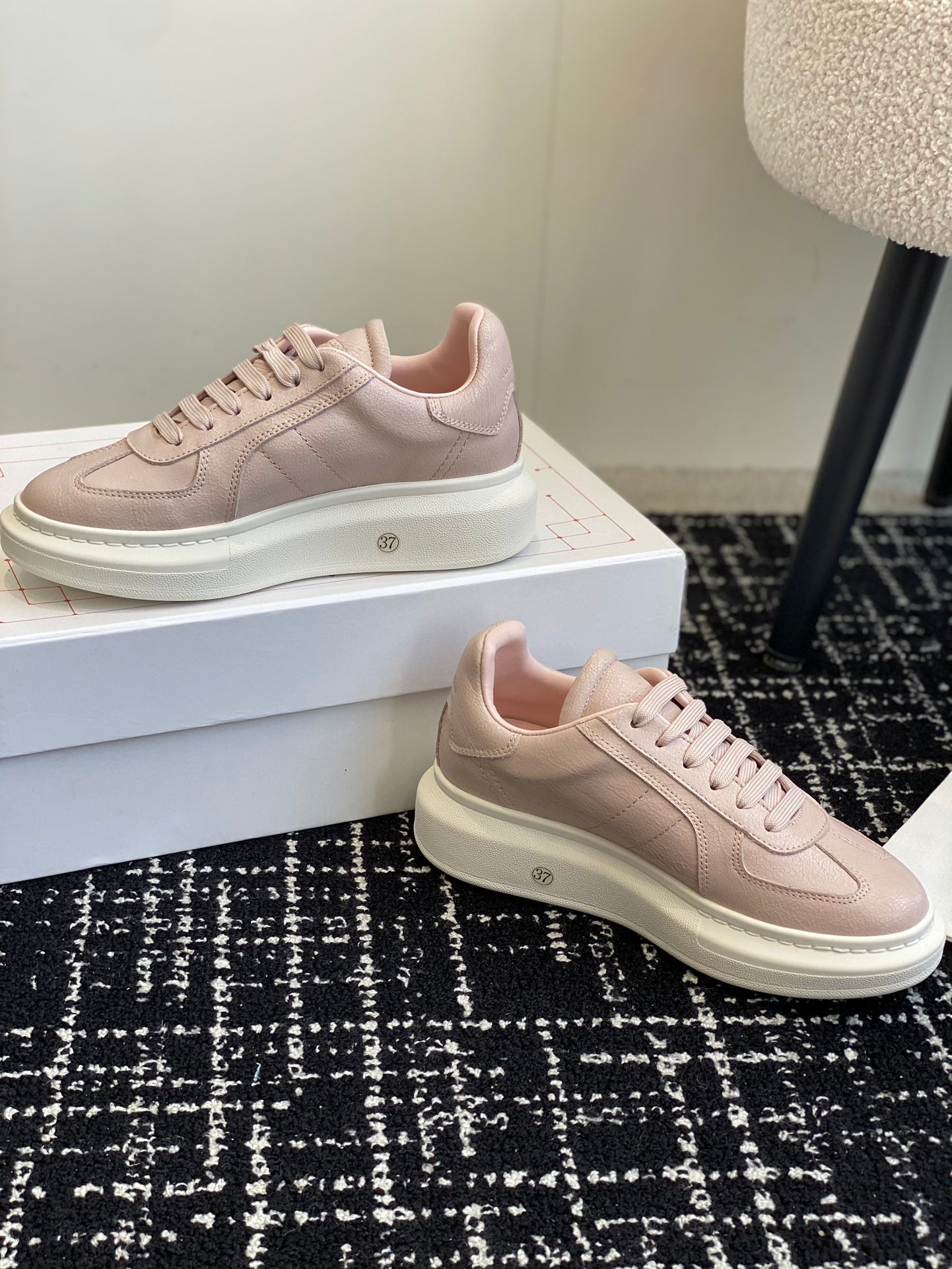 LuxluxHouse Best Quality Shoes Alexander McQueen