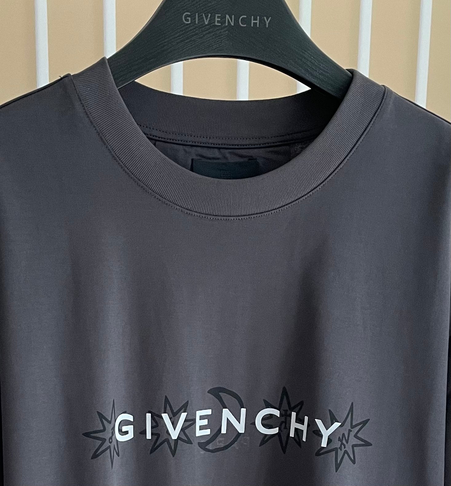 LuxluxHouse Best Quality Clothes Givenchy T-shirt