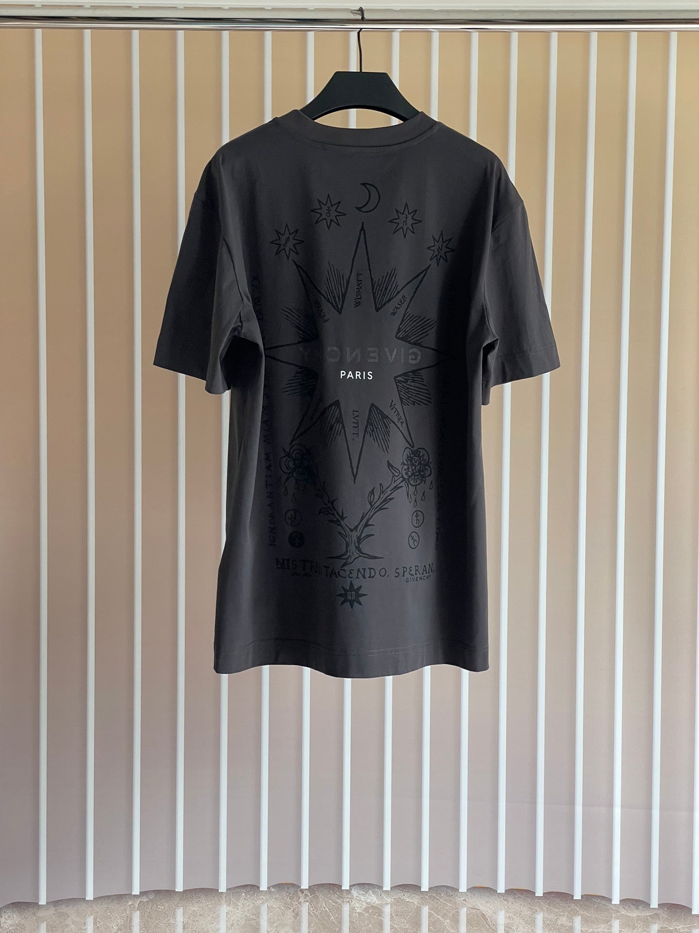 LuxluxHouse Best Quality Clothes Givenchy T-shirt
