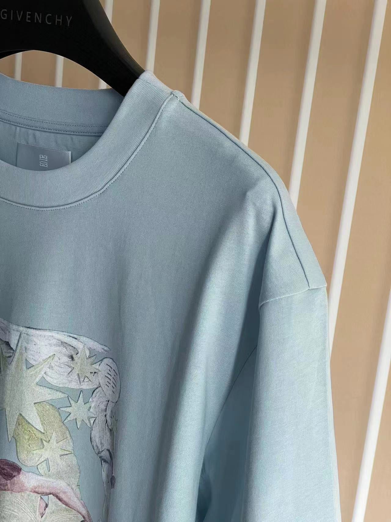 LuxluxHouse Best Quality Clothes Givenchy T-shirt