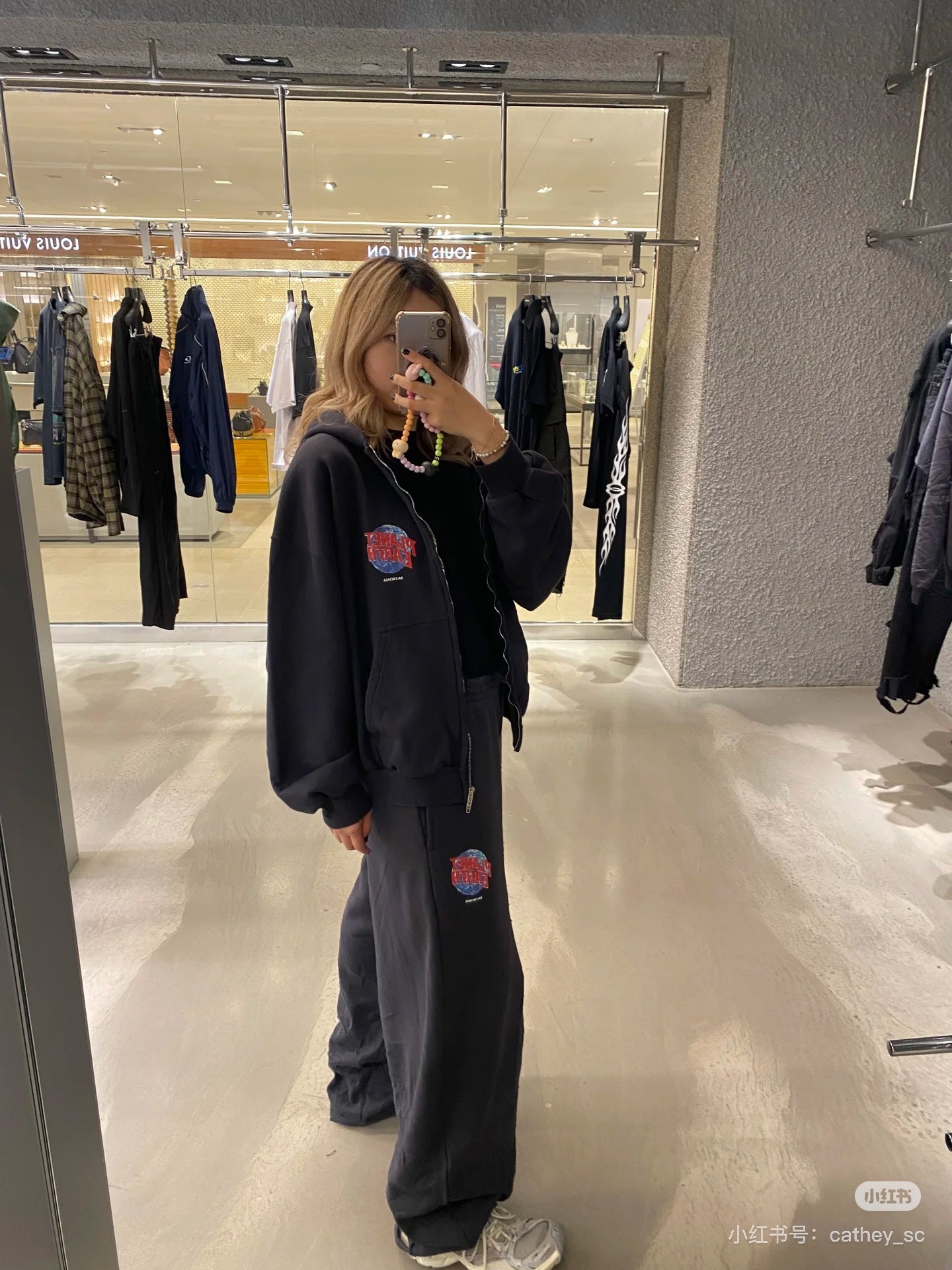 LuxluxHouse Best Quality Clothes Balenciaga Hoodie & Sweater