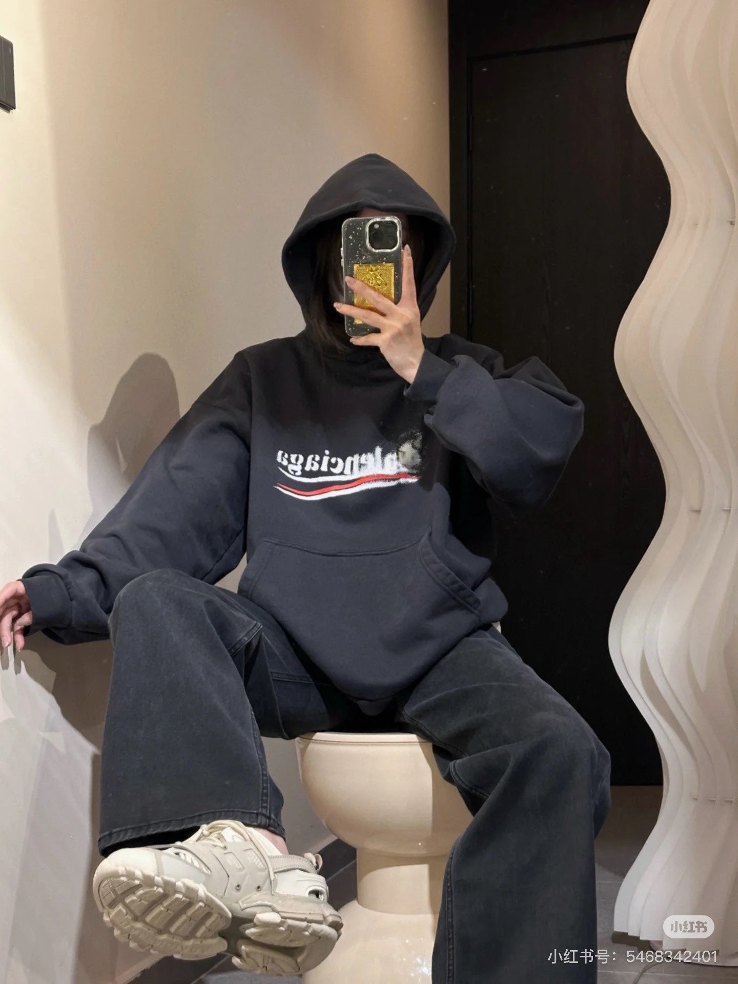 LuxluxHouse Best Quality Clothes Balenciaga Hoodie & Sweater