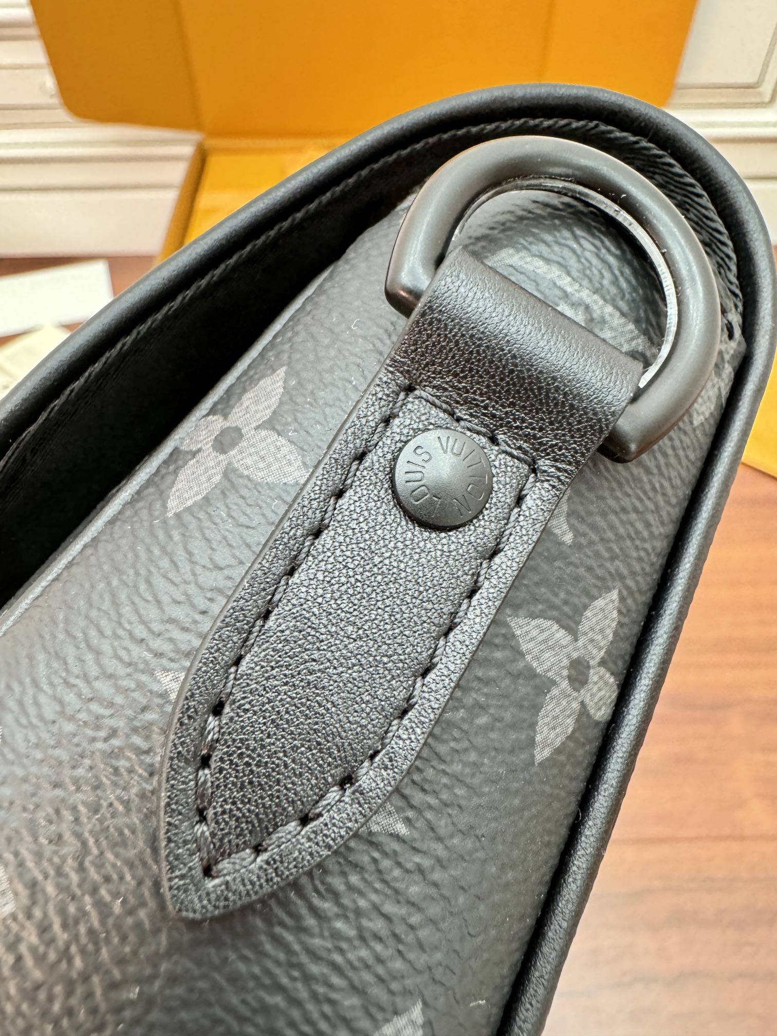 LuxluxHouse Best Quality Bags Best Louis Vuitton Men